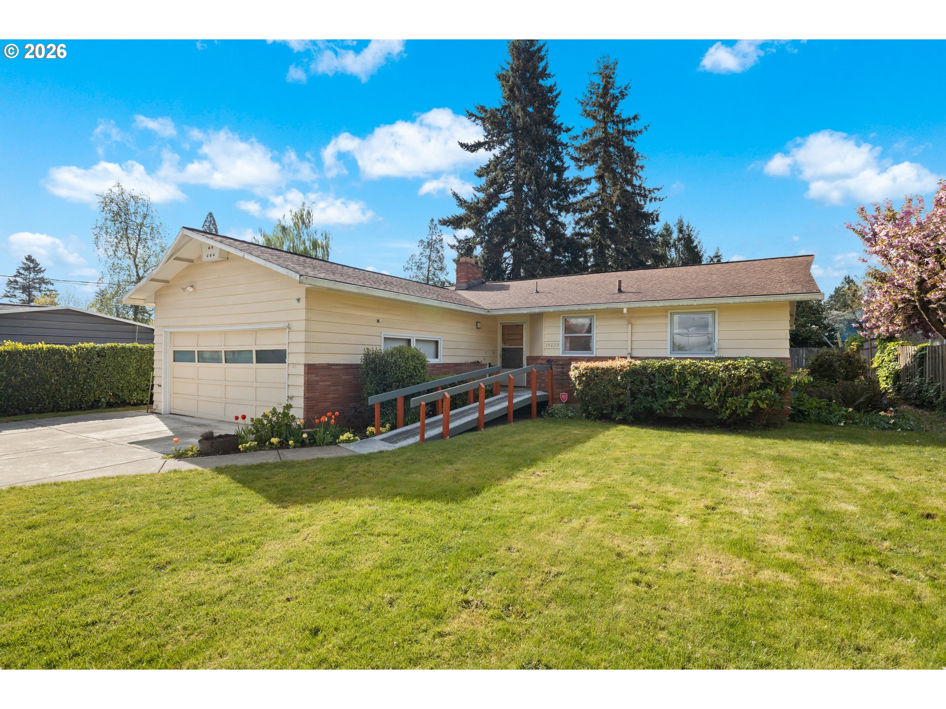 Portland, Oregon, 97230, United States, 3 Bedrooms Bedrooms, ,2 BathroomsBathrooms,Residential,For Sale,2040428