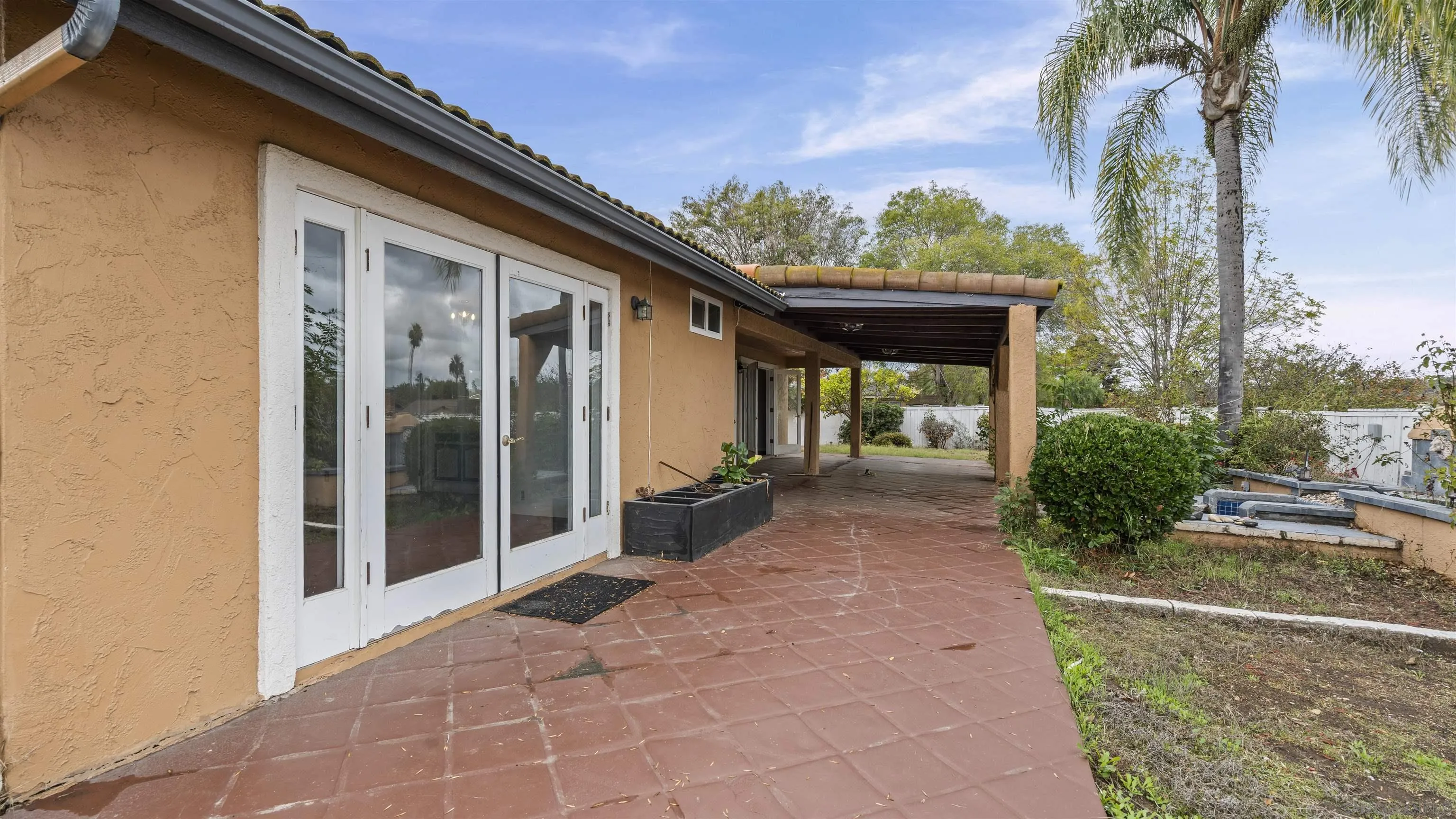 Bonita, California, 91902, United States, 3 Bedrooms Bedrooms, ,3 BathroomsBathrooms,Residential,For Sale,1997307