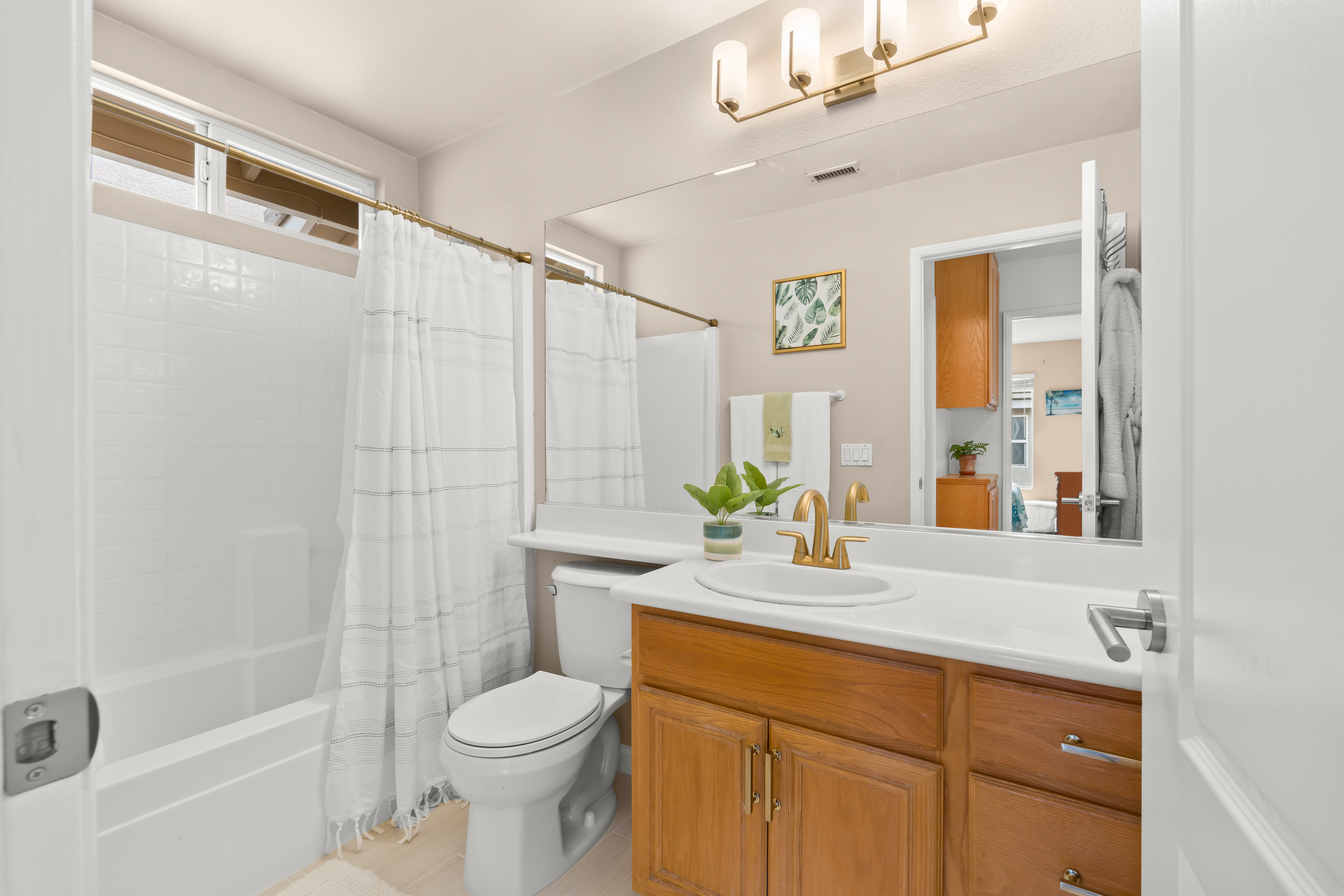  4696 Ellington Street, Ventura, CA 93003 - 物件實景