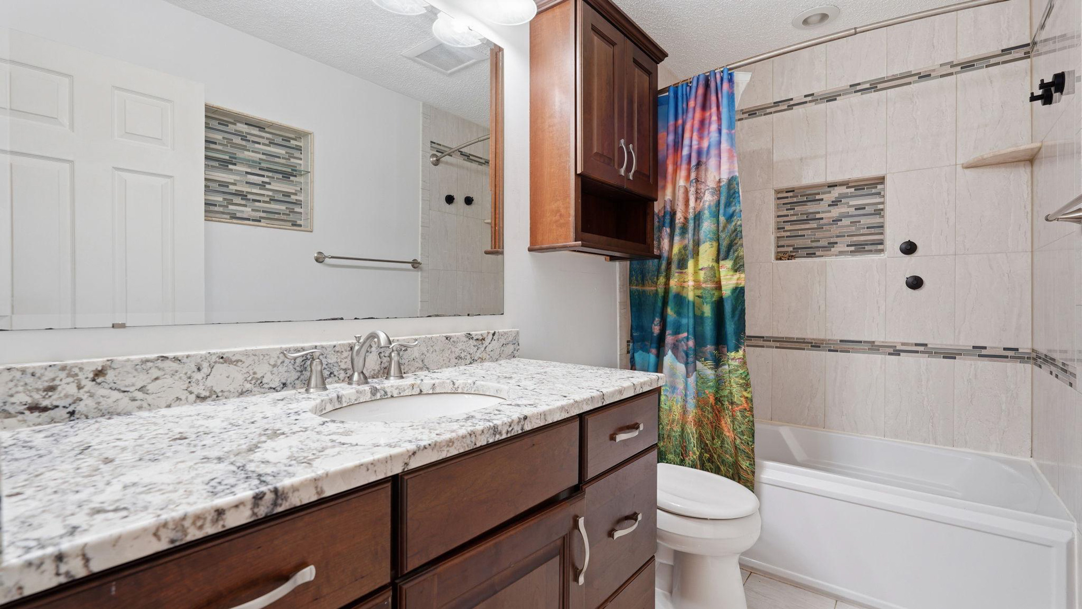  13176 Oak Farm Drive, Woodbridge, VA, 22192 - 物件實景