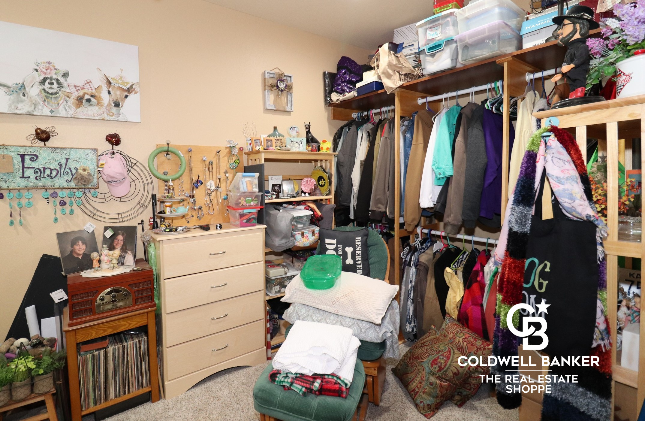 Garden City, Kansas, 67846, United States, 2 Bedrooms Bedrooms, ,Residential,For Sale,1890004
