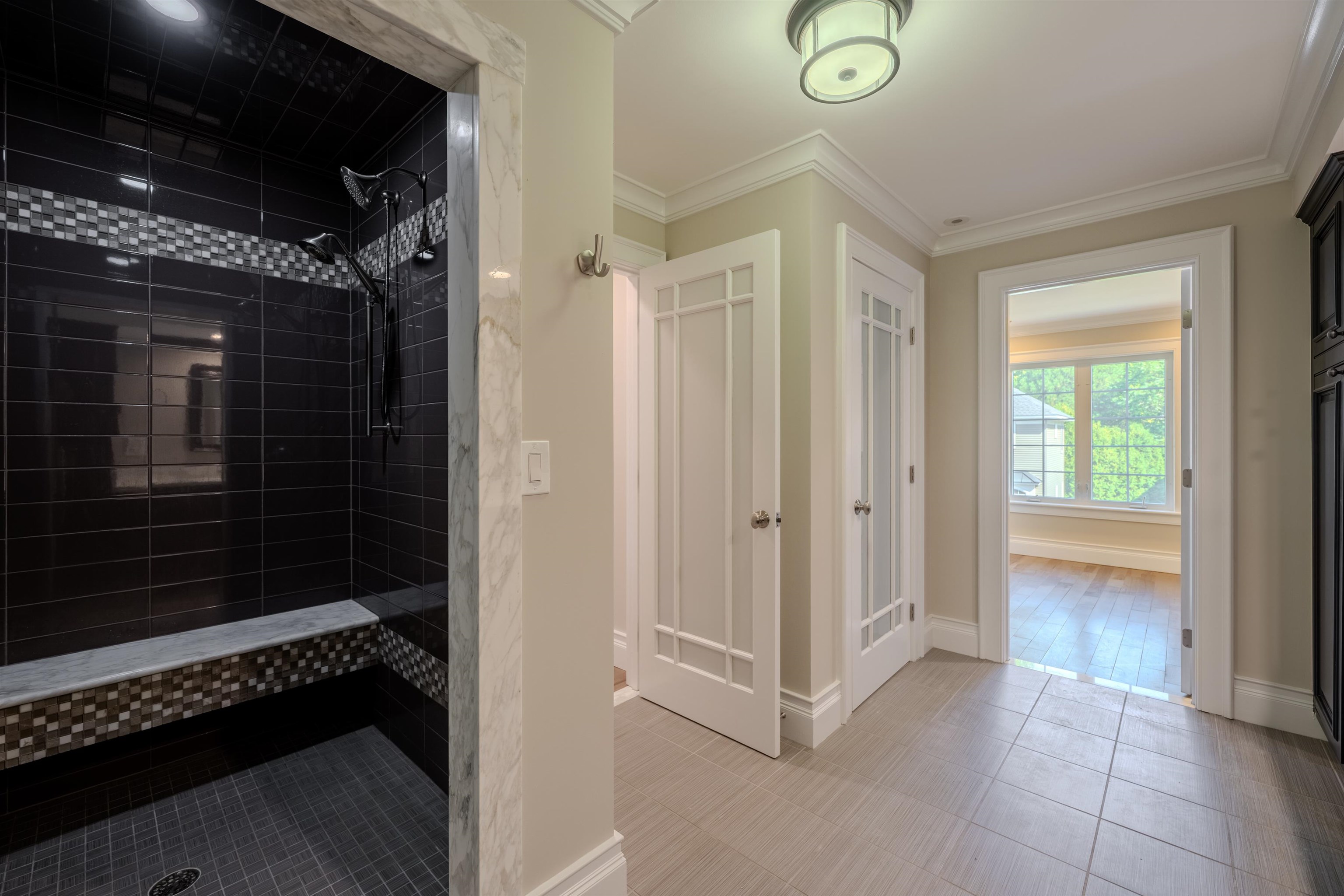 Manchester, New Hampshire, 03101, United States, 2 Bedrooms Bedrooms, ,1 BathroomBathrooms,Residential,For Sale,1933144