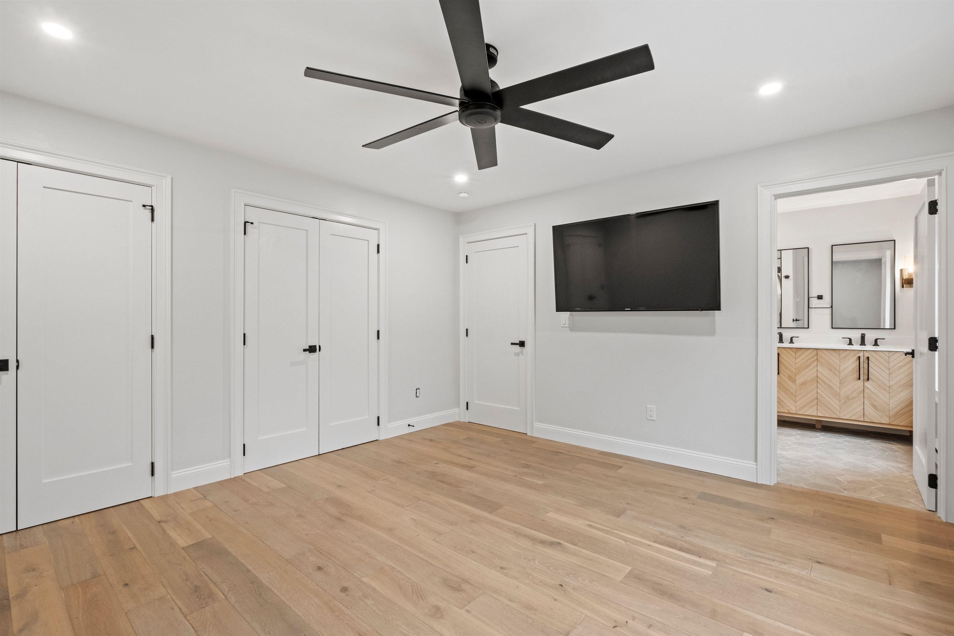 Thornton, New Hampshire, 03285, United States, 3 Bedrooms Bedrooms, ,3 BathroomsBathrooms,Residential,For Sale,1928868