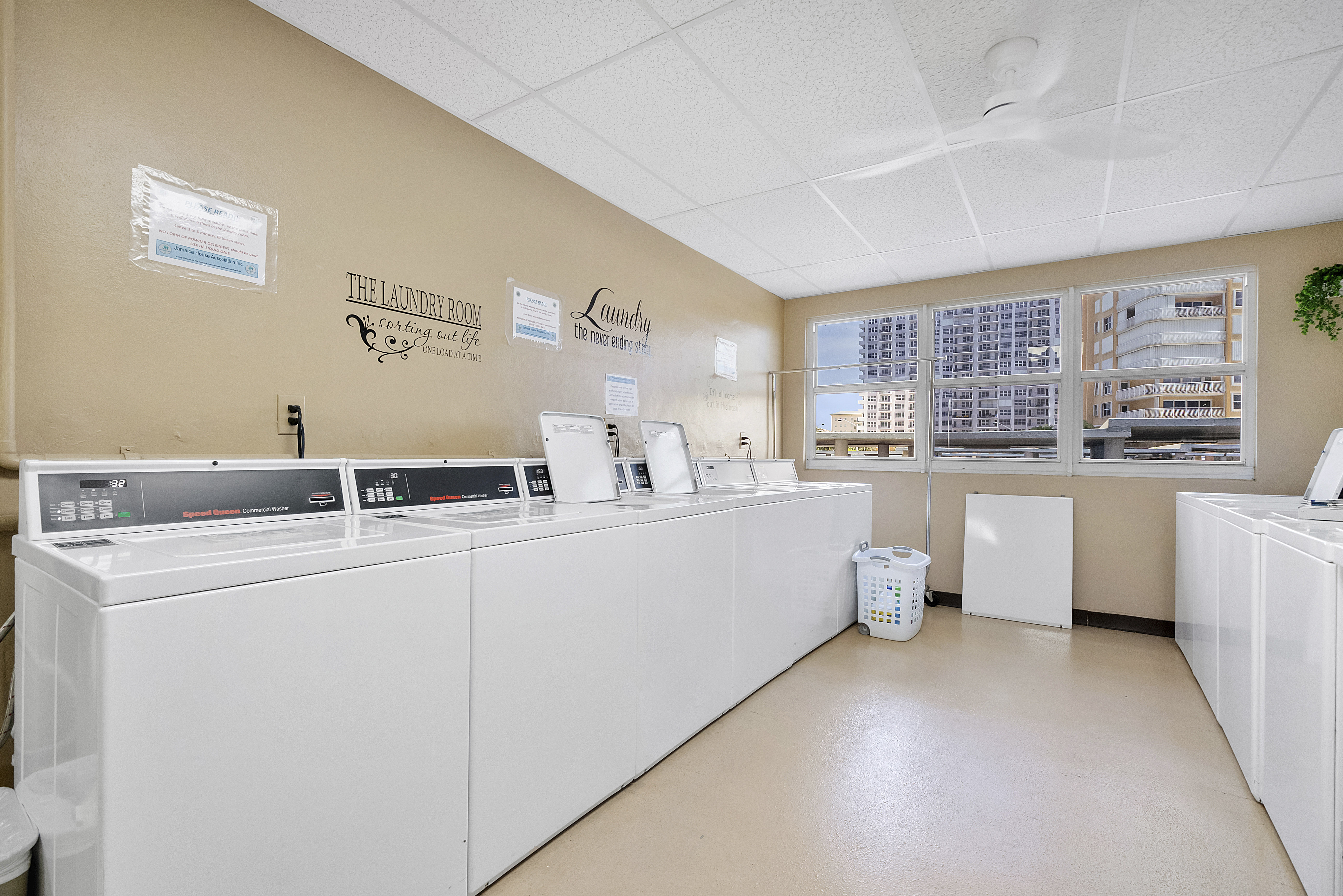  305 N Pompano Beach Boulevard, Pompano Beach, FL, 33062 - 物件實景
