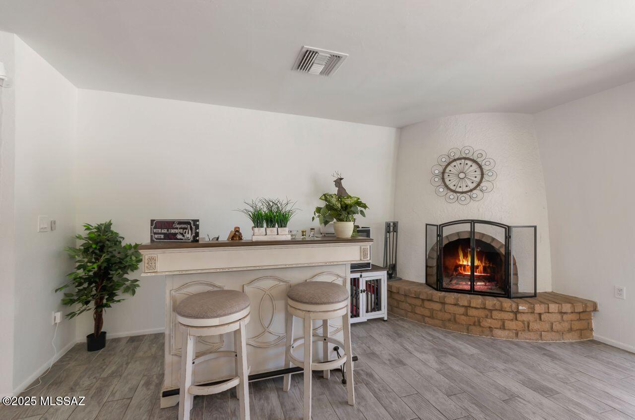 Tucson, Arizona, 85715, United States, 4 Bedrooms Bedrooms, ,2 BathroomsBathrooms,Residential,For Sale,1955495