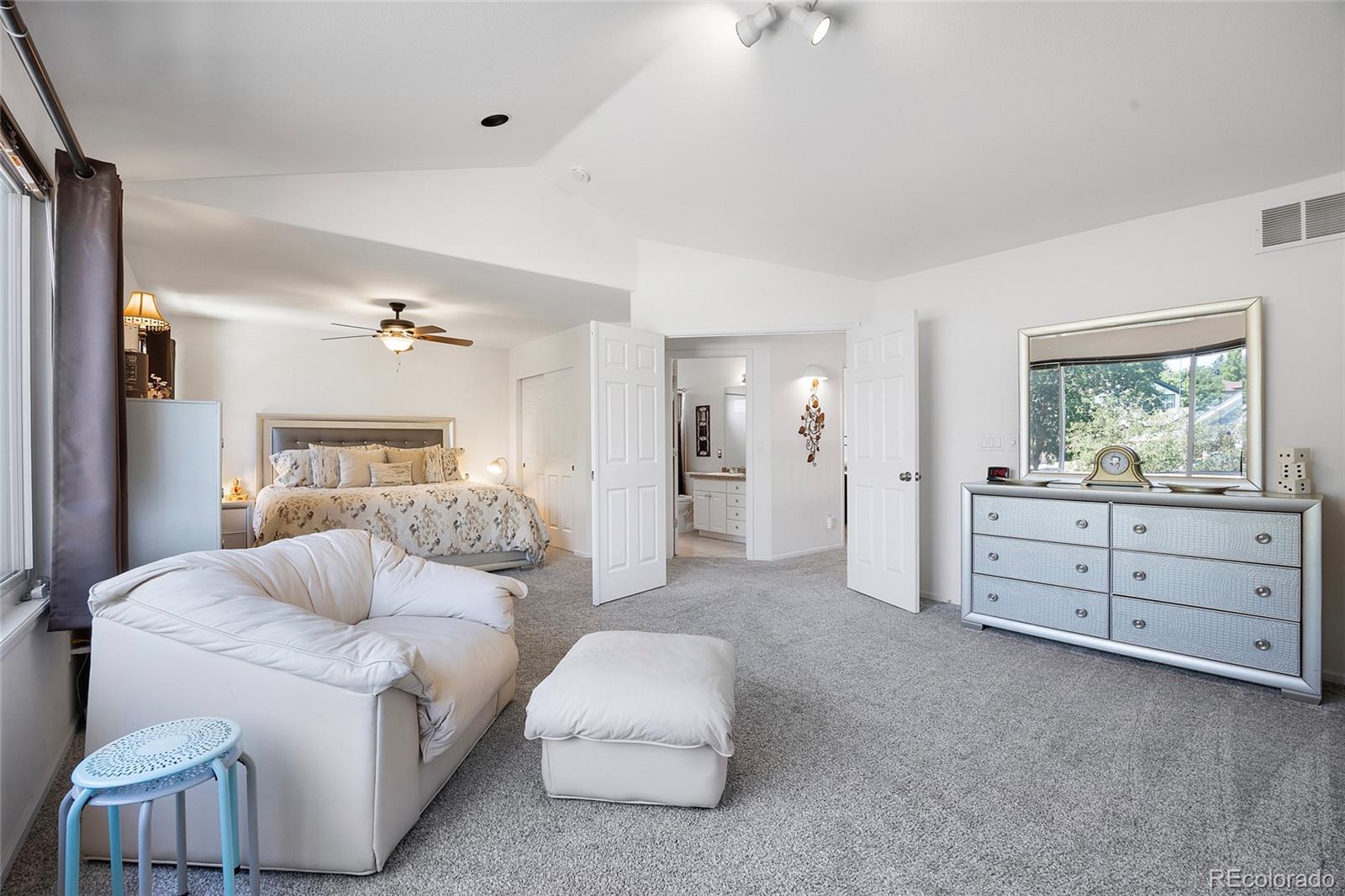 Centennial, Colorado, 80015, United States, 4 Bedrooms Bedrooms, ,3 BathroomsBathrooms,Residential,For Sale,1902637