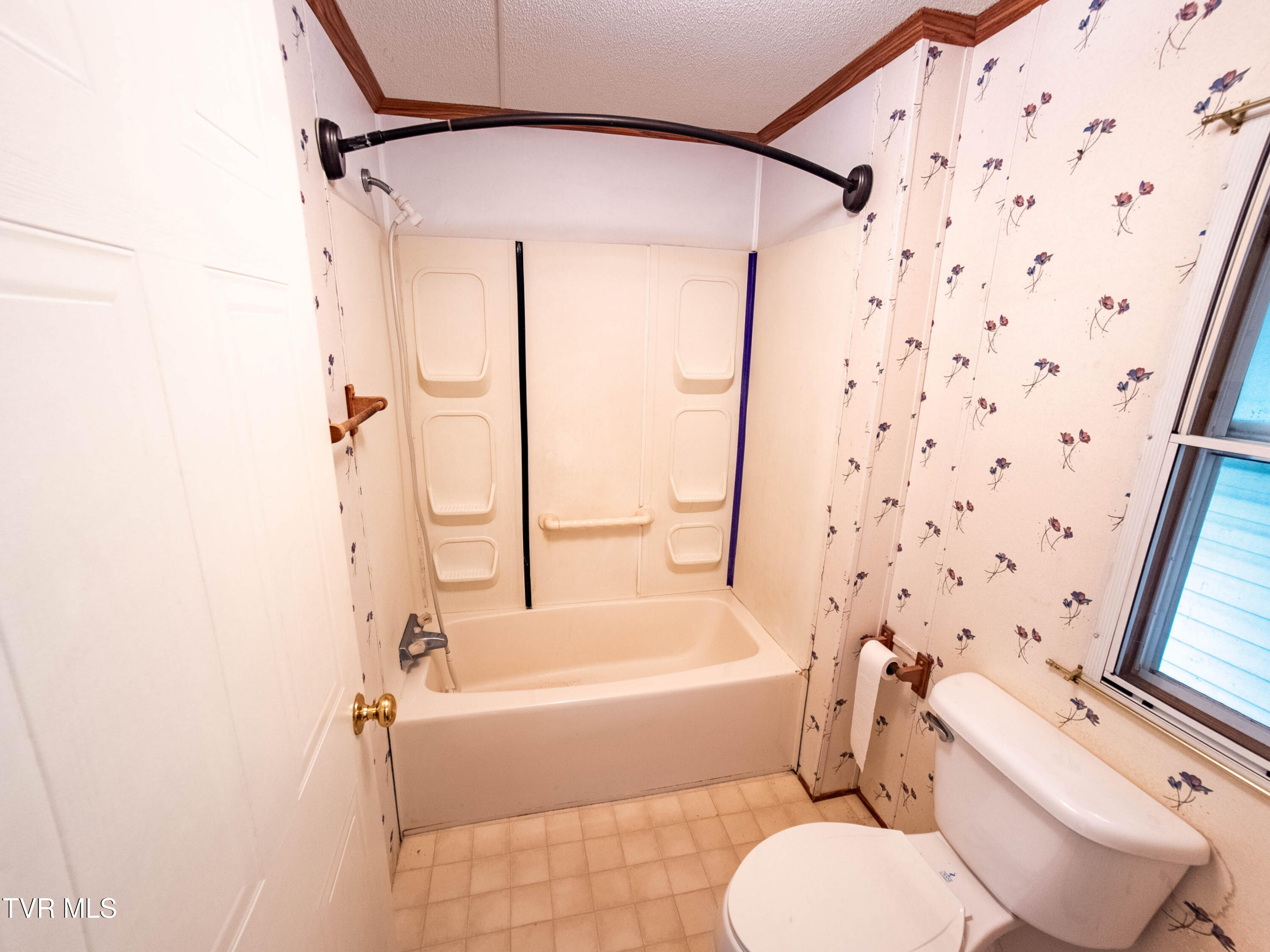 Surgoinsville, Tennessee, 37873, United States, 3 Bedrooms Bedrooms, ,3 BathroomsBathrooms,Residential,For Sale,1937059