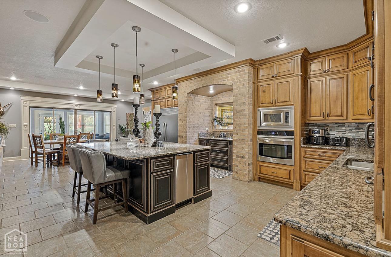 Jonesboro, Arkansas, 72404, United States, 5 Bedrooms Bedrooms, ,5 BathroomsBathrooms,Residential,For Sale,1981744