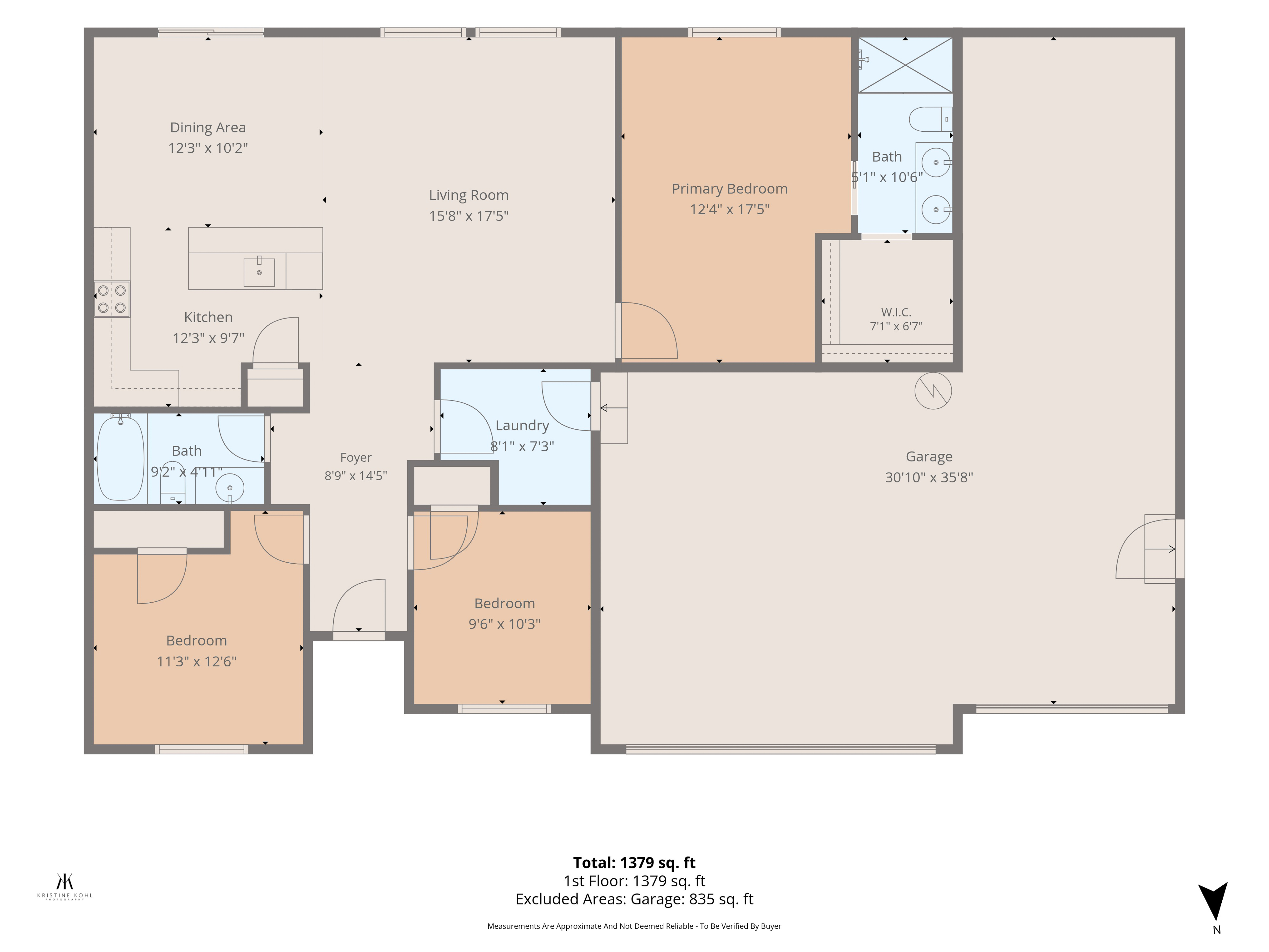  4-Car Garage, Big Yard & Fully Fenced - 物件實景