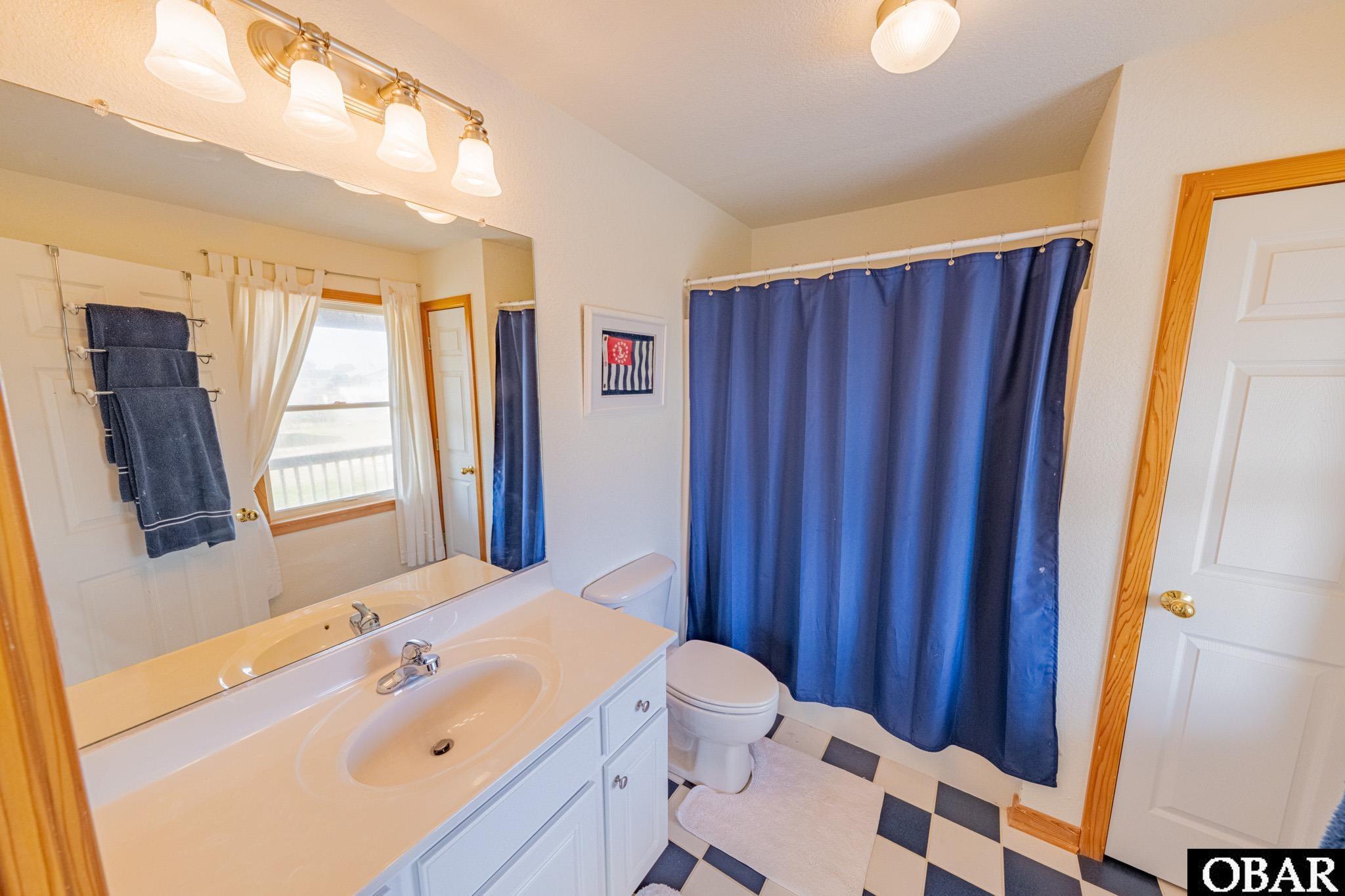 Kill Devil Hills, North Carolina, 27948, United States, 4 Bedrooms Bedrooms, ,3 BathroomsBathrooms,Residential,For Sale,1920004
