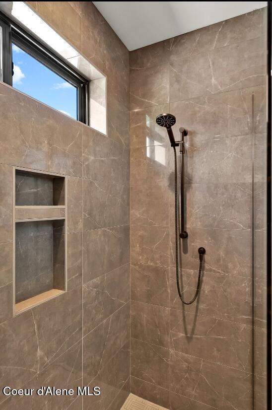Coeur D'alene, Idaho, 83814, United States, 4 Bedrooms Bedrooms, ,4 BathroomsBathrooms,Residential,For Sale,1927385