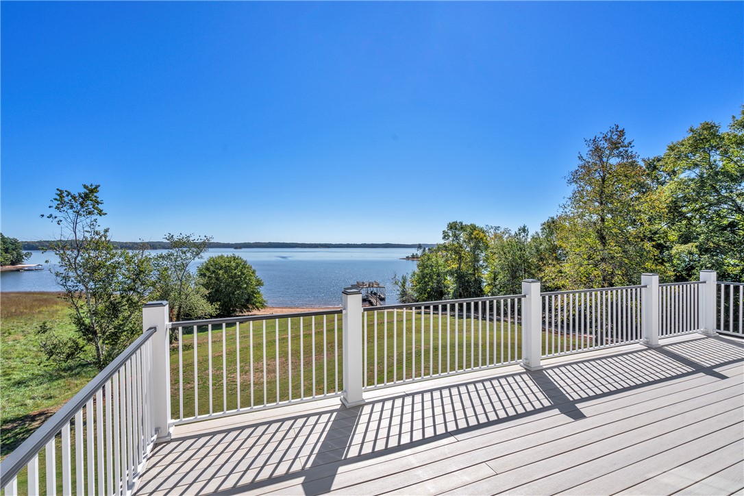 Townville, South Carolina, 29689, United States, 7 Bedrooms Bedrooms, ,7 BathroomsBathrooms,Residential,For Sale,1995643