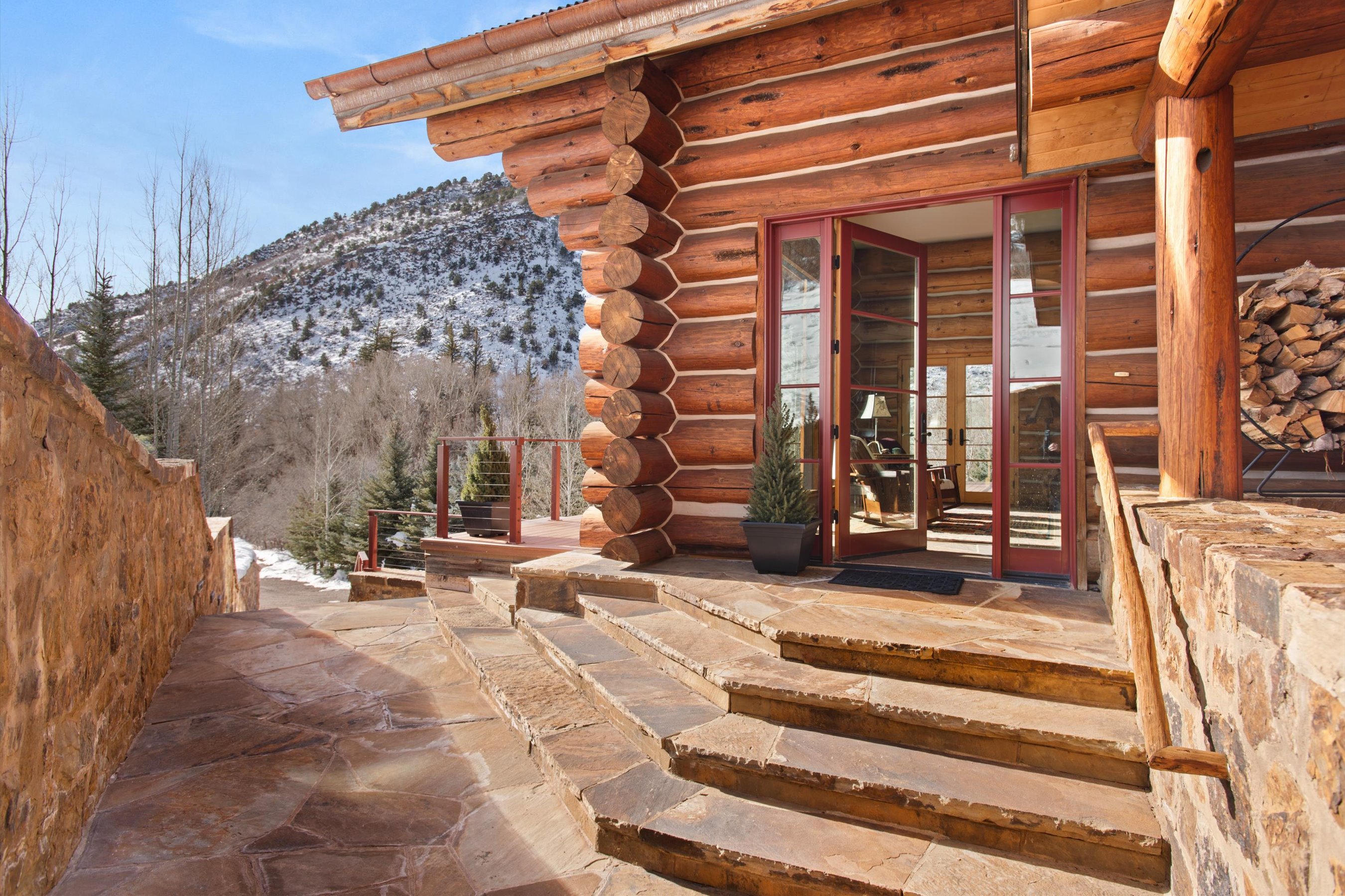  Timeless Log Home on 12+ Acres in Snowmass  Sweeping Mountain Views - 物件實景