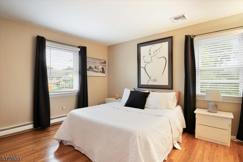 Fairfield Twp., New Jersey, 07004, United States, 3 Bedrooms Bedrooms, ,3 BathroomsBathrooms,Residential,For Sale,1923518