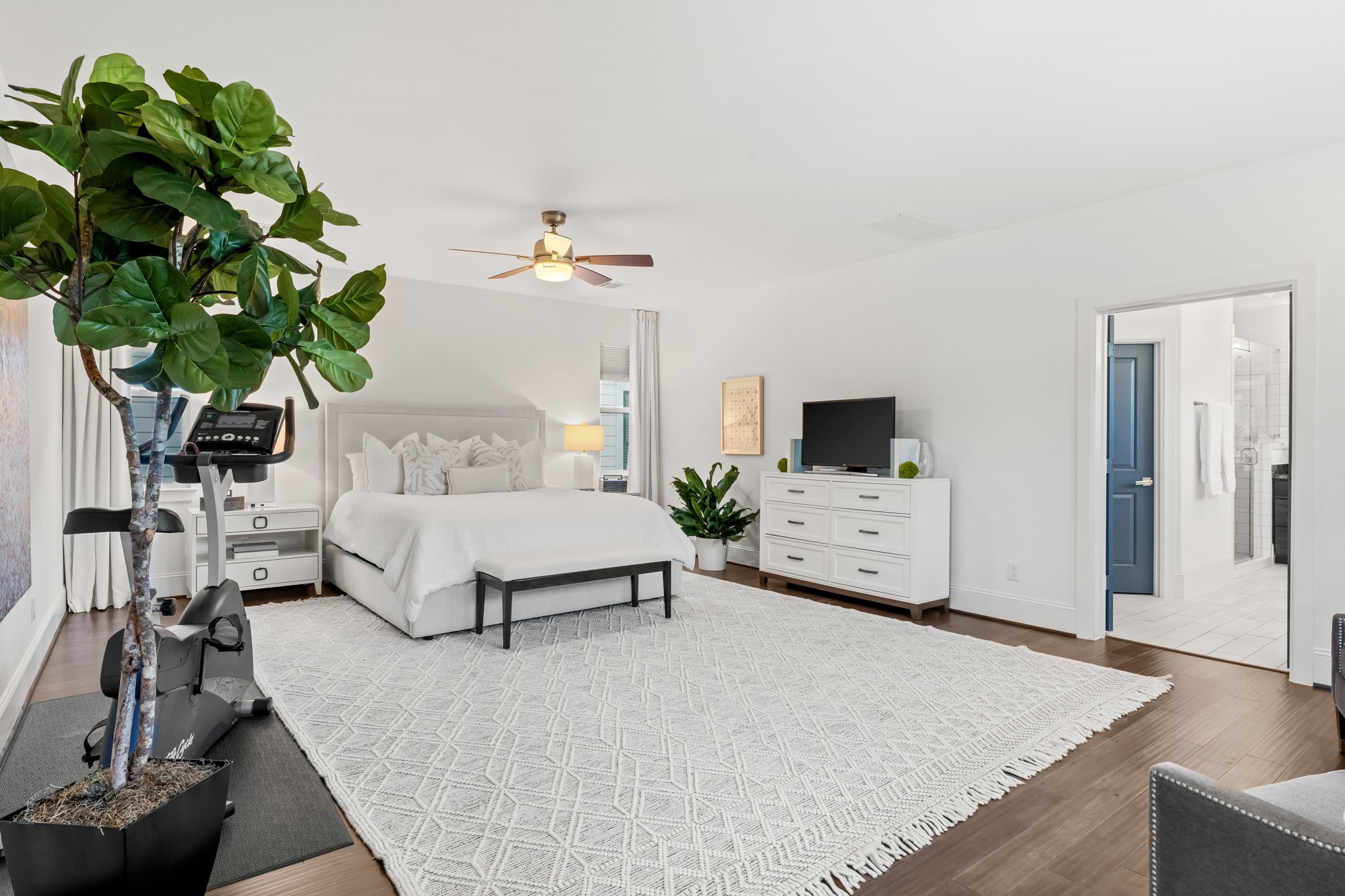  4534 Mimosa Drive - 物件實景