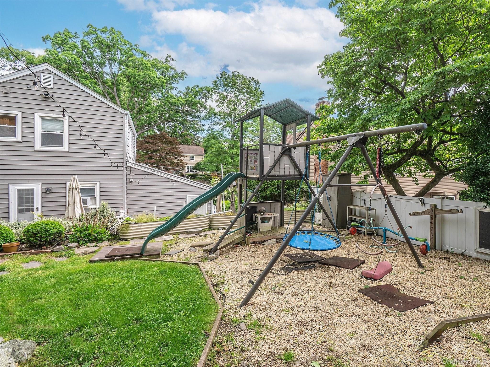  7 Cedar Lane, Glen Head, NY, 11545 - 物件實景