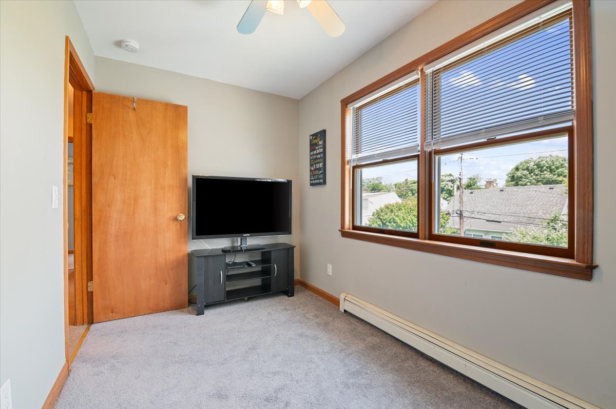 Levittown, New York, 11756, United States, 5 Bedrooms Bedrooms, ,2 BathroomsBathrooms,Residential,For Sale,1920496