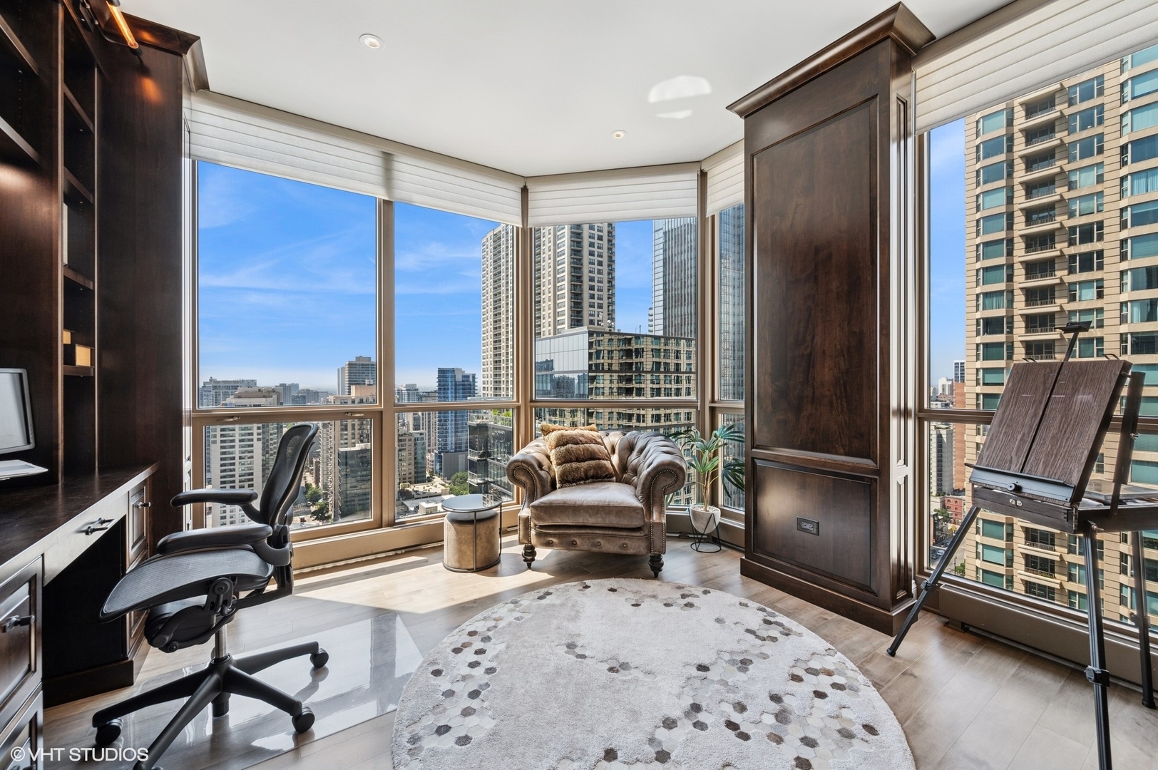Chicago, Illinois, 60611, United States, 2 Bedrooms Bedrooms, ,3 BathroomsBathrooms,Residential,For Sale,1901320