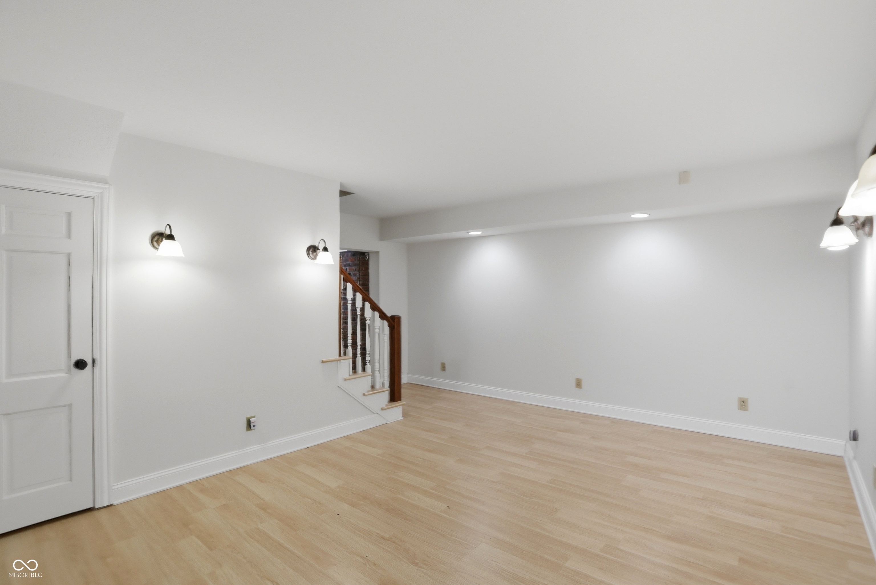 Indianapolis, Indiana, 46256, United States, 6 Bedrooms Bedrooms, ,10 BathroomsBathrooms,Residential,For Sale,2016946