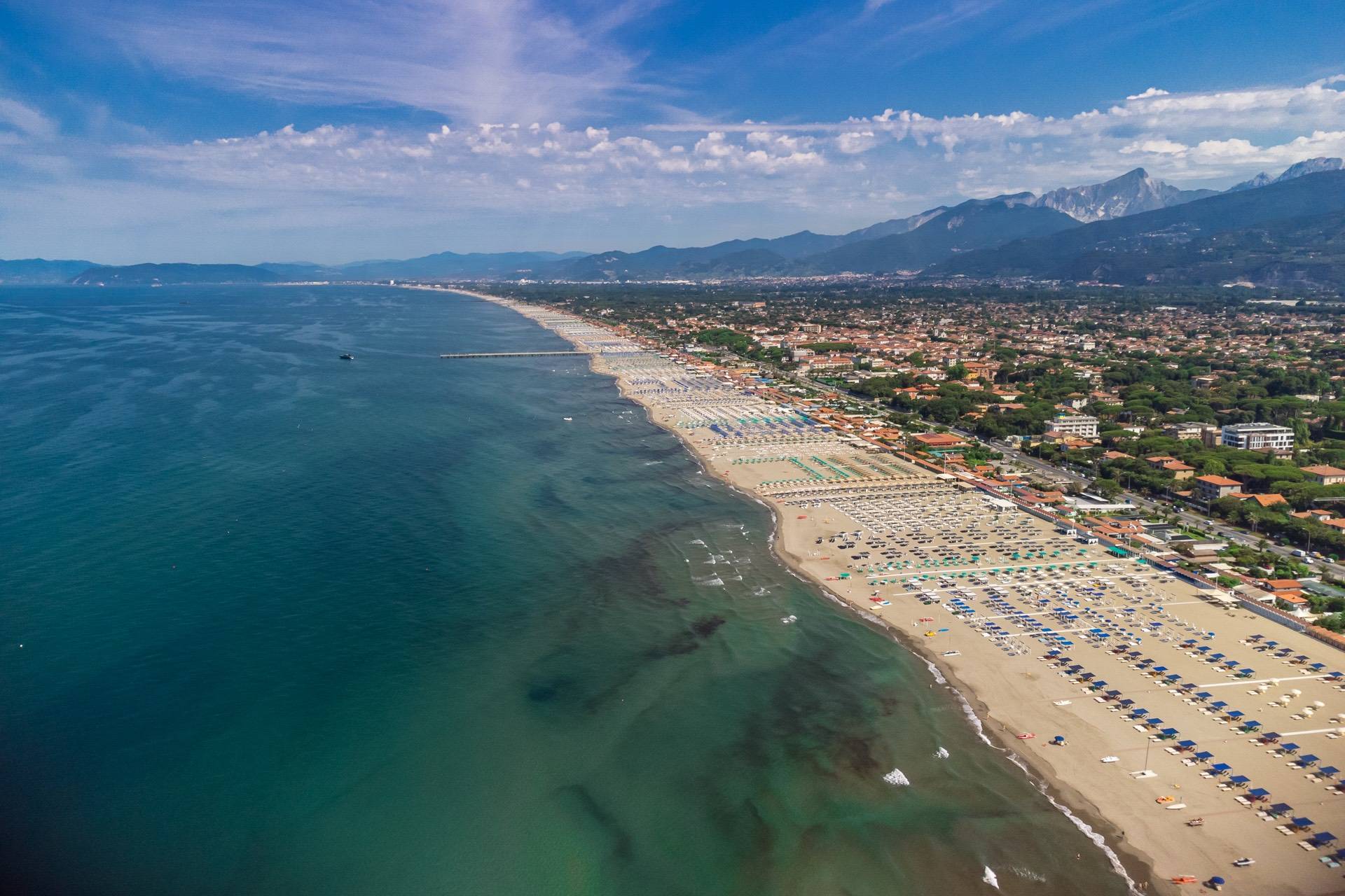 Forte dei Marmi, Lucca, 55042, IT, 6 Bedrooms Bedrooms, ,5 BathroomsBathrooms,Residential,For Sale,1776851