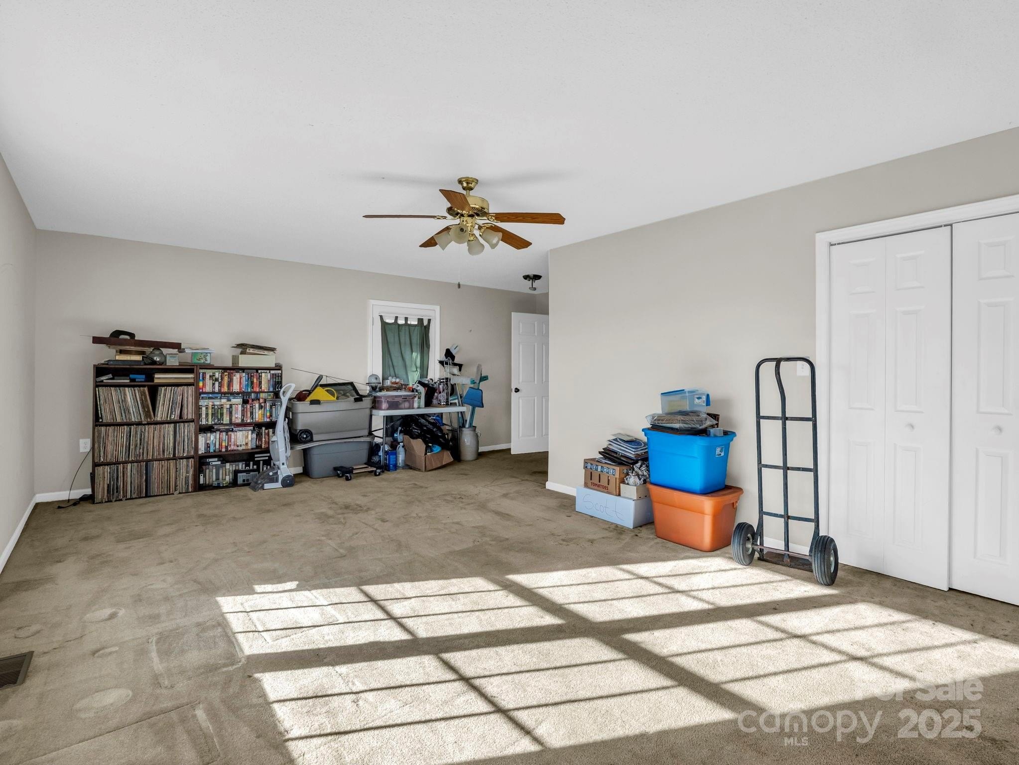 Lincolnton, North Carolina, 28092, United States, 3 Bedrooms Bedrooms, ,3 BathroomsBathrooms,Residential,For Sale,2005565