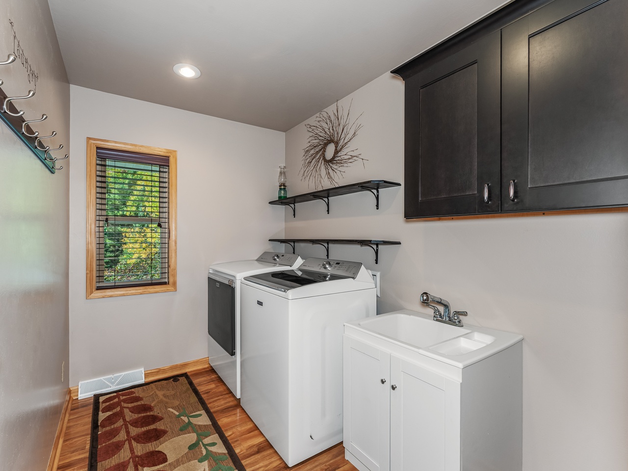 Mercer, Wisconsin, 54547, United States, 3 Bedrooms Bedrooms, ,3 BathroomsBathrooms,Residential,For Sale,1978560