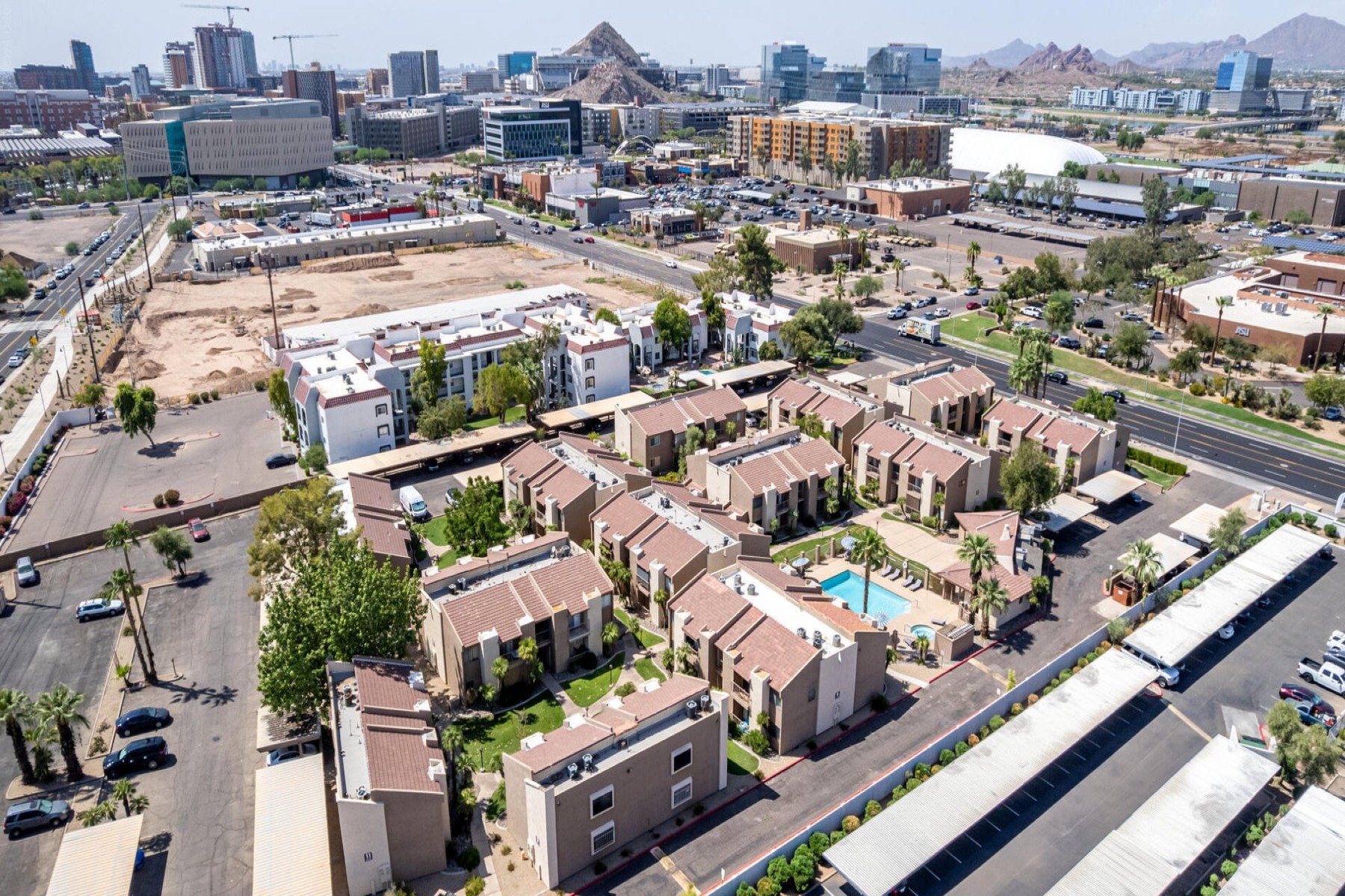  1111 E University Drive¦Tempe, AZ - 物件實景