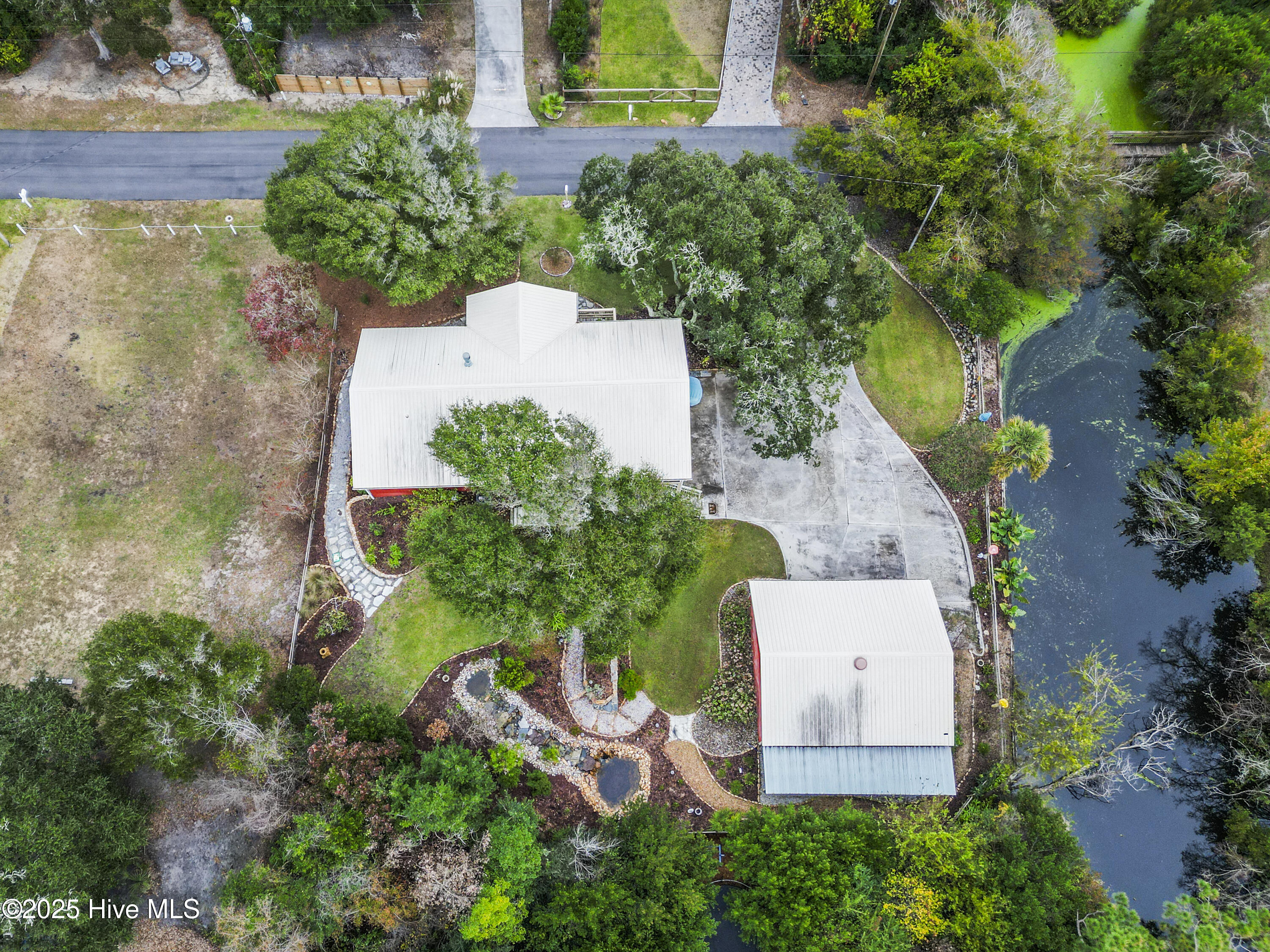 Emerald Isle, North Carolina, 28594, United States, 3 Bedrooms Bedrooms, ,3 BathroomsBathrooms,Residential,For Sale,1991113