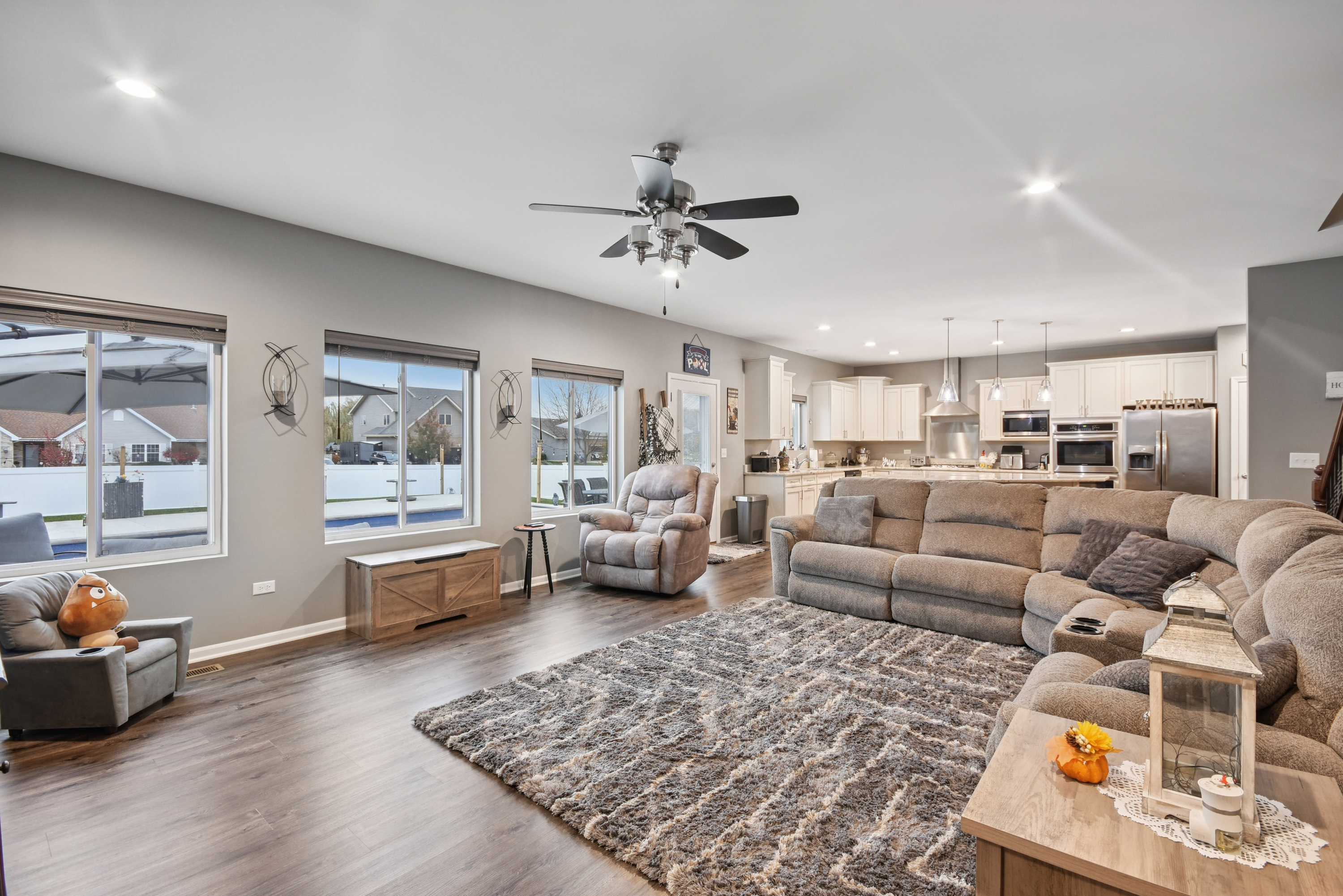 Channahon, Illinois, 60410, United States, 4 Bedrooms Bedrooms, ,3 BathroomsBathrooms,Residential,For Sale,1996655