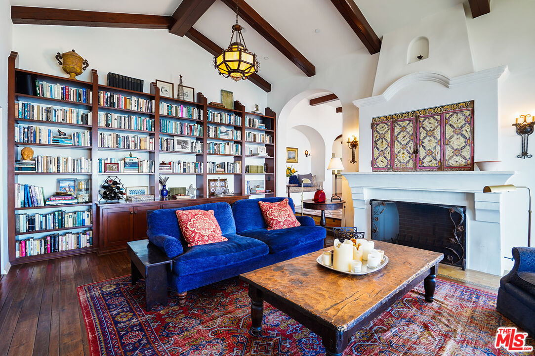 Malibu, California, 90265, United States, 3 Bedrooms Bedrooms, ,4 BathroomsBathrooms,Residential,For Sale,1846867