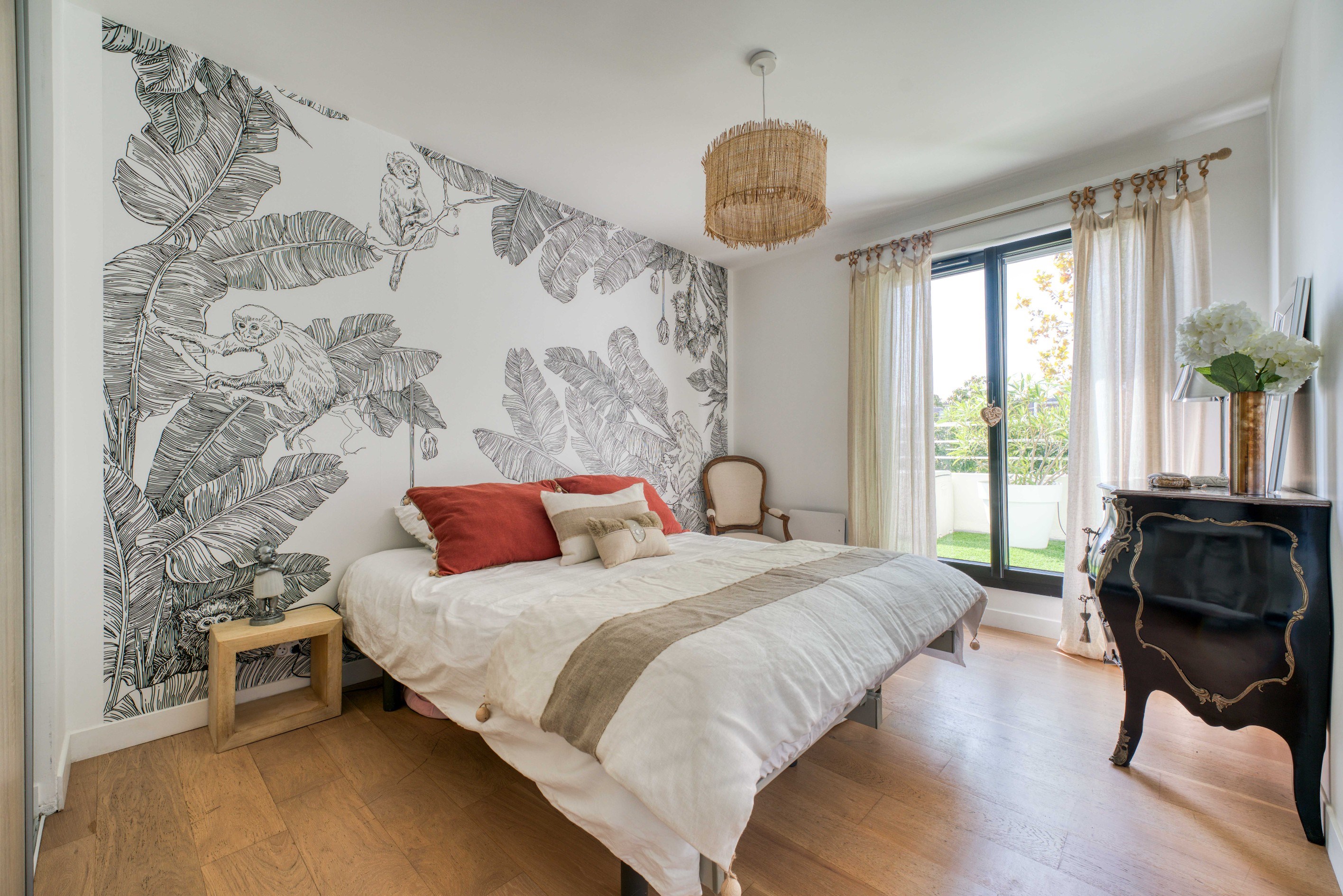  Fully renovated apartment with double garage - 物件實景