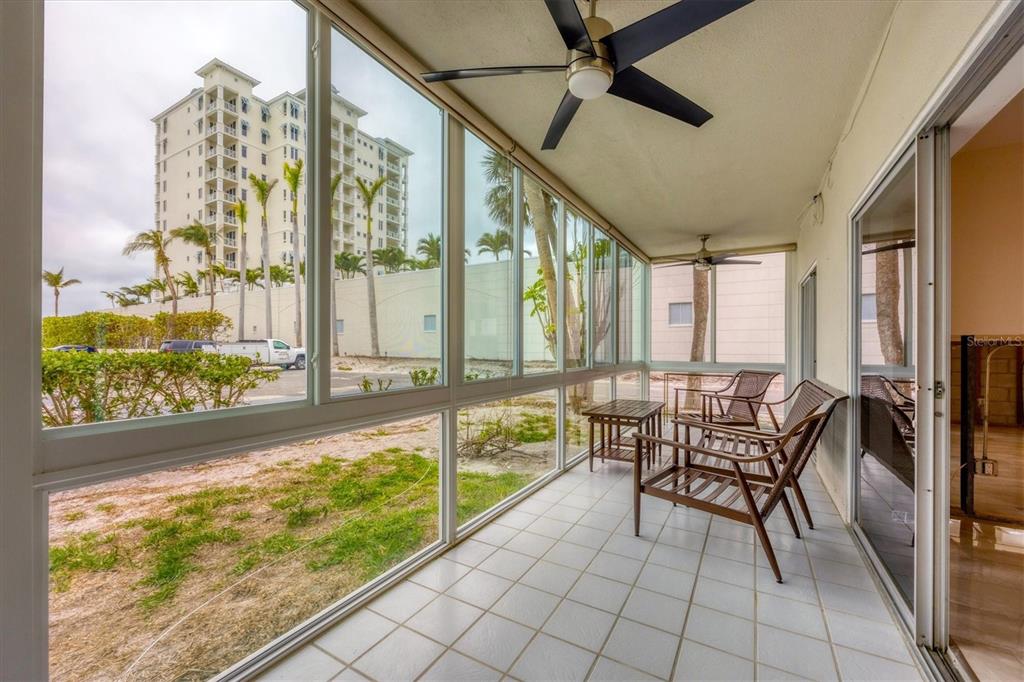 Sarasota, Florida, 34236, United States, 2 Bedrooms Bedrooms, ,2 BathroomsBathrooms,Residential,For Sale,1896445