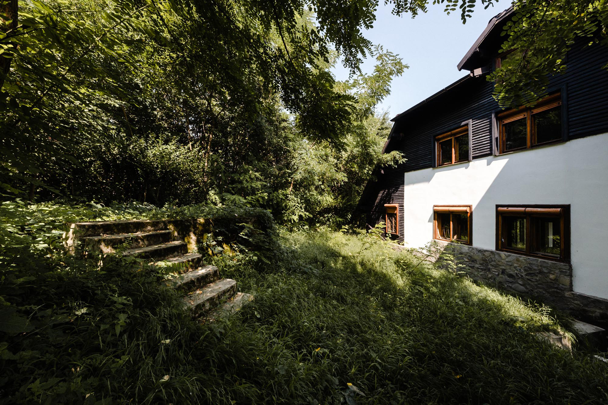  Private Estate of Over 2,500 Sq M at the Edge of the Forest, Breaza - 物件實景