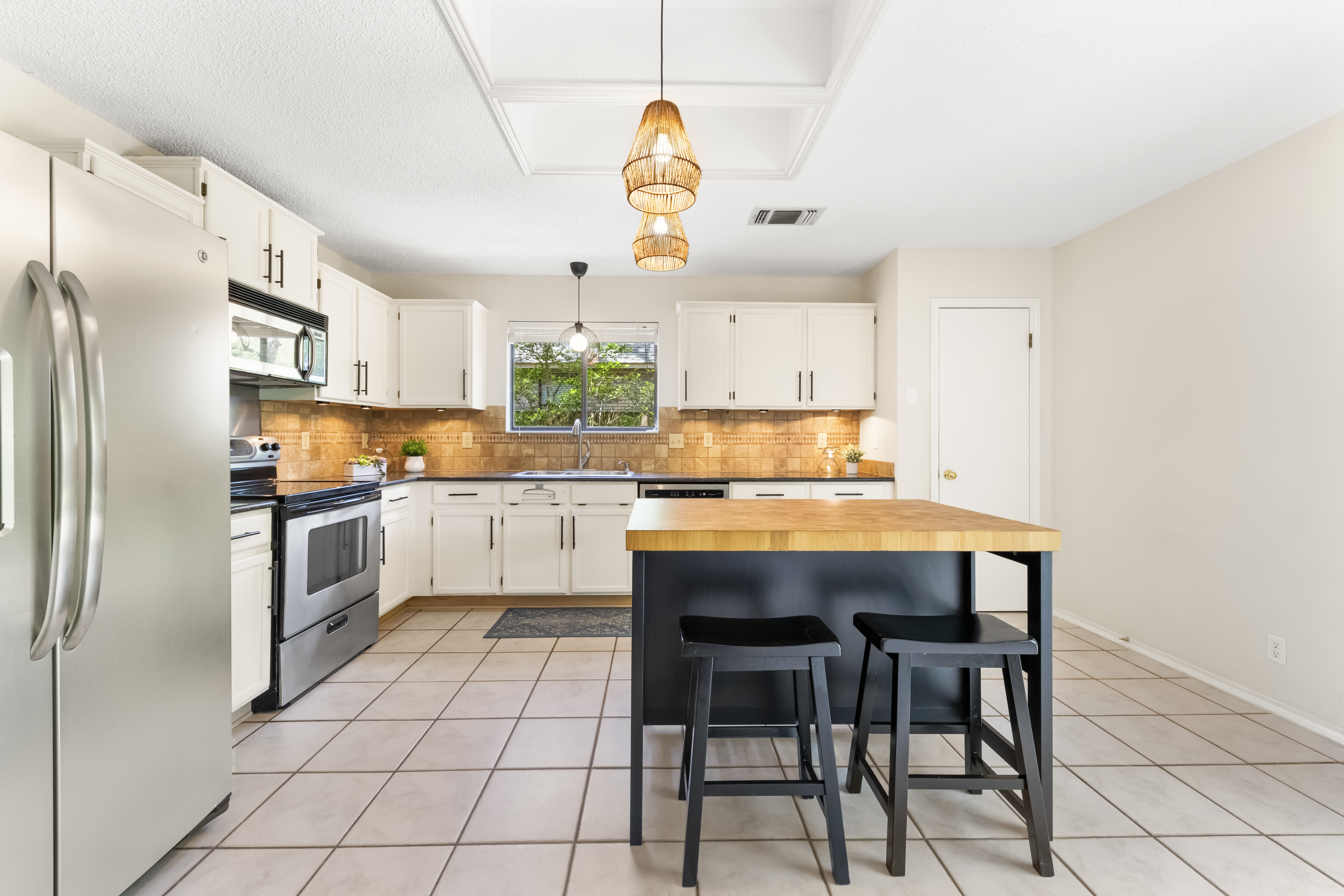  Luxury Living in Churchill Estates with Timeless Design - 物件實景