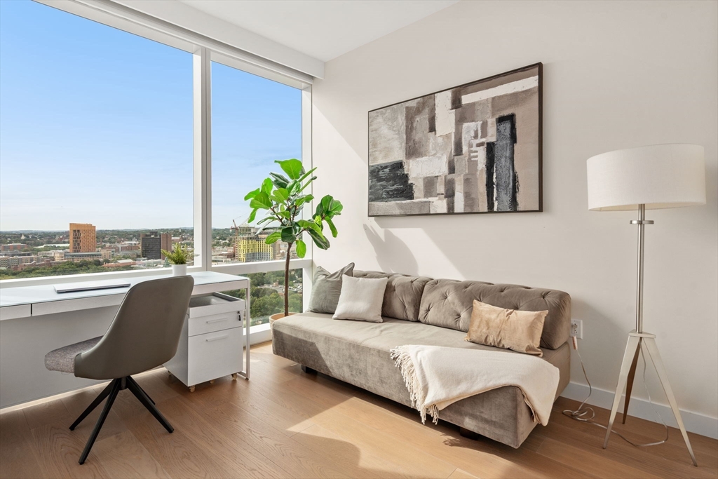 Boston, Massachusetts, 02215, United States, 2 Bedrooms Bedrooms, ,2 BathroomsBathrooms,Residential,For Sale,1941933