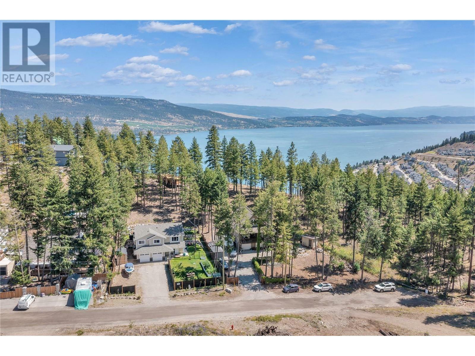 KELOWNA, British Columbia, V1Z 3W6, CA, 5 Bedrooms Bedrooms, ,3 BathroomsBathrooms,Residential,For Sale,1838987