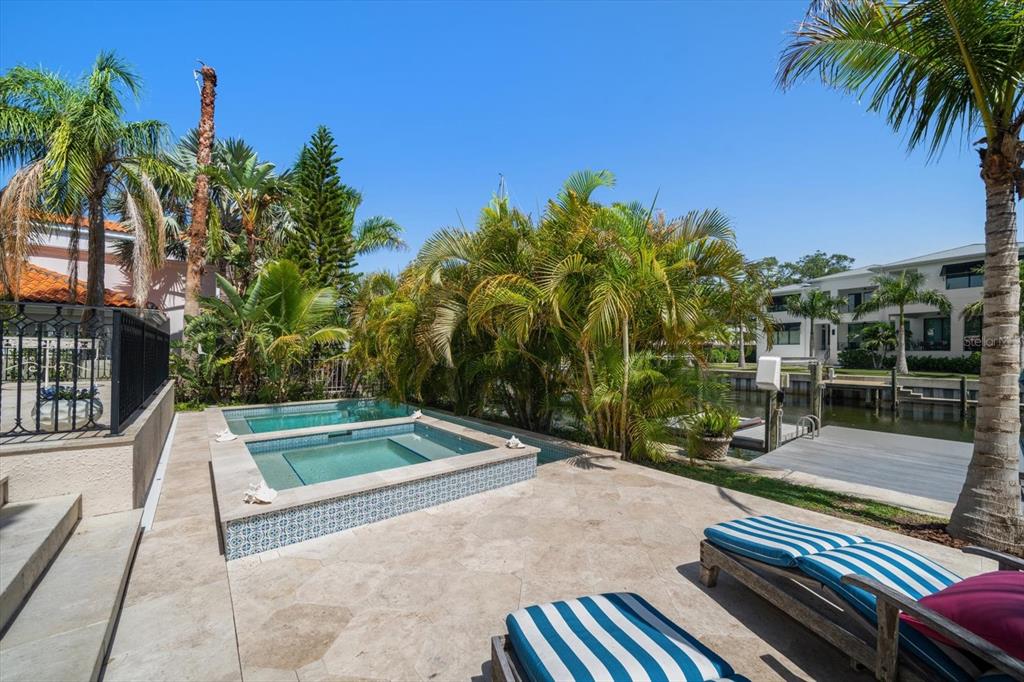 Tampa, Florida, 33606, United States, 5 Bedrooms Bedrooms, ,4 BathroomsBathrooms,Residential,For Sale,1827015