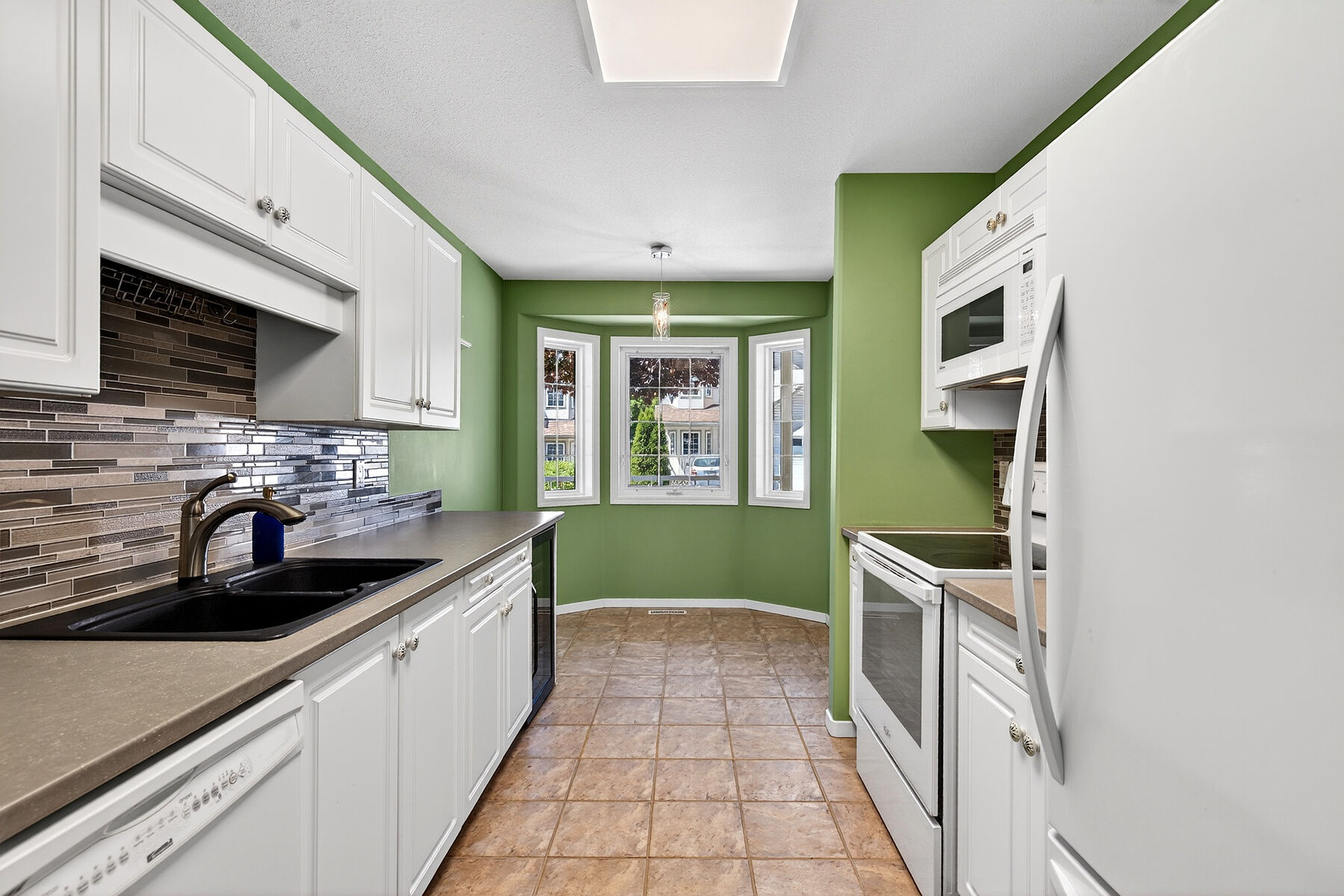  Move-In Ready Townhome - 物件實景