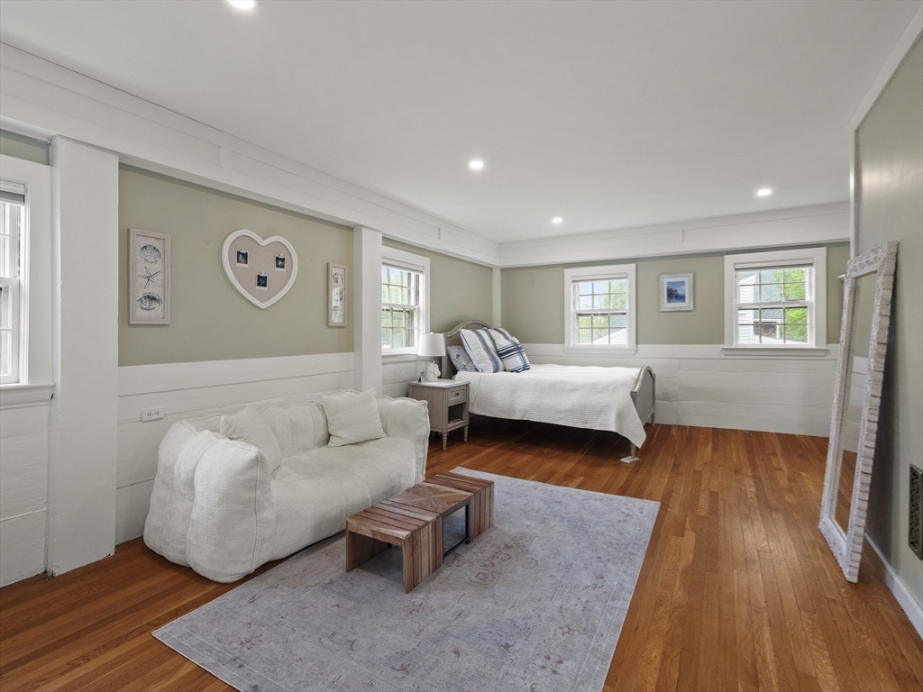 Carlisle, Massachusetts, 01741, United States, 3 Bedrooms Bedrooms, ,4 BathroomsBathrooms,Residential,For Sale,1804776