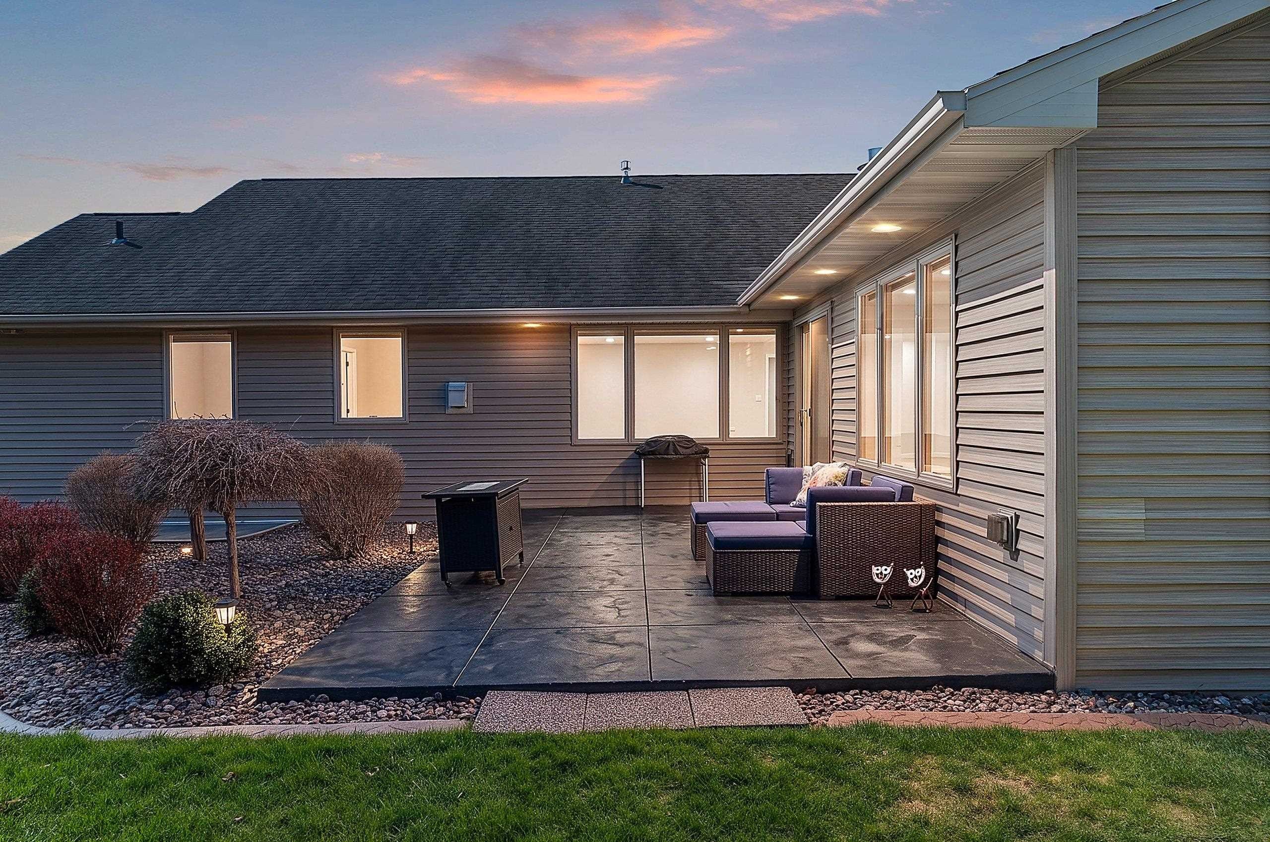 GREEN BAY, Wisconsin, 54313, United States, 4 Bedrooms Bedrooms, ,4 BathroomsBathrooms,Residential,For Sale,2048613