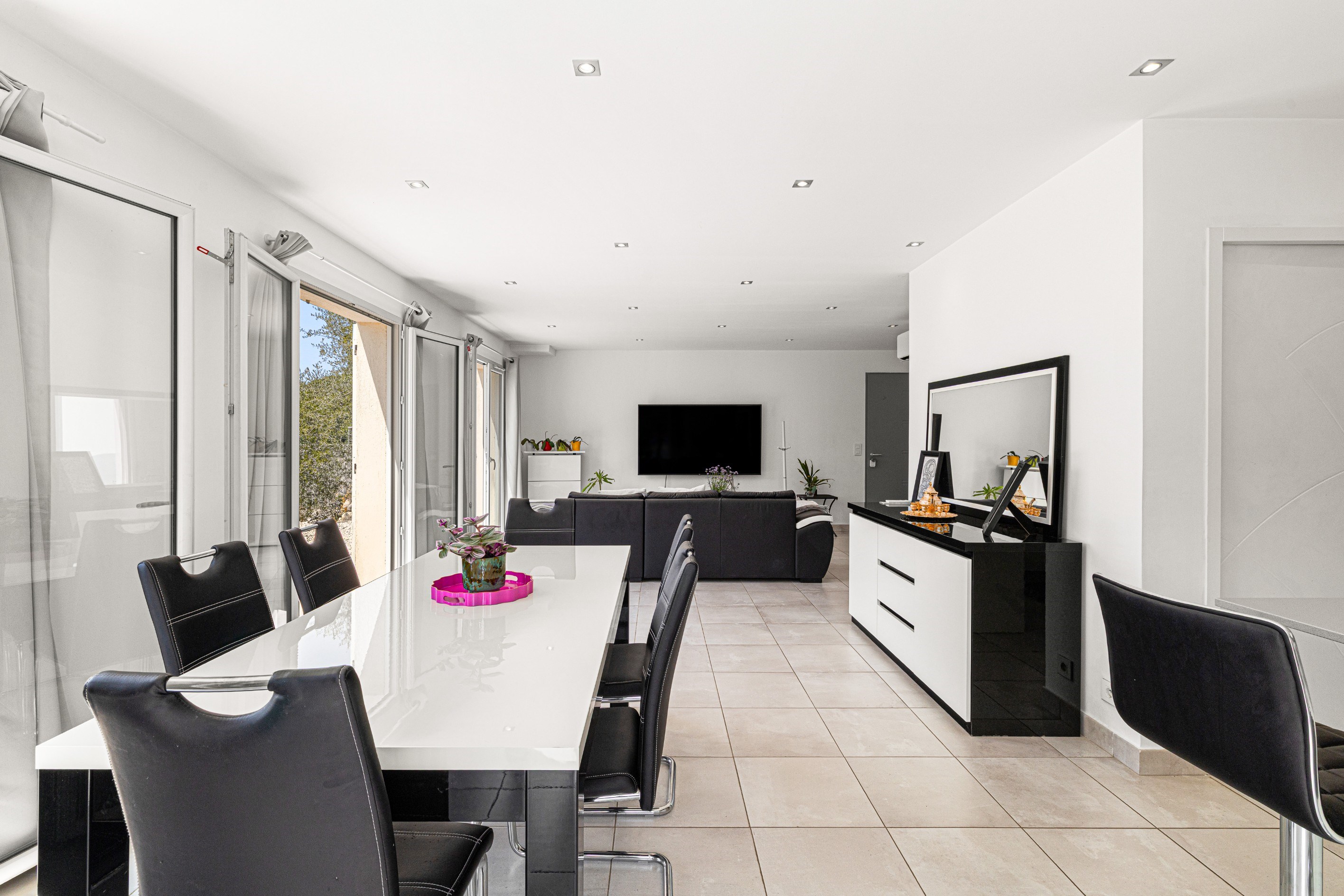  Contemporary Villa – Aspremont - 物件實景