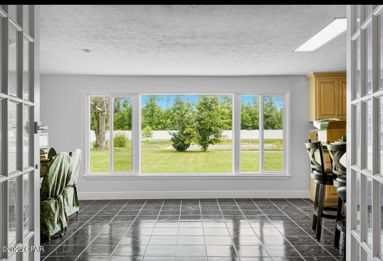 Panama City, Florida, 32405, United States, 4 Bedrooms Bedrooms, ,3 BathroomsBathrooms,Residential,For Sale,1942576