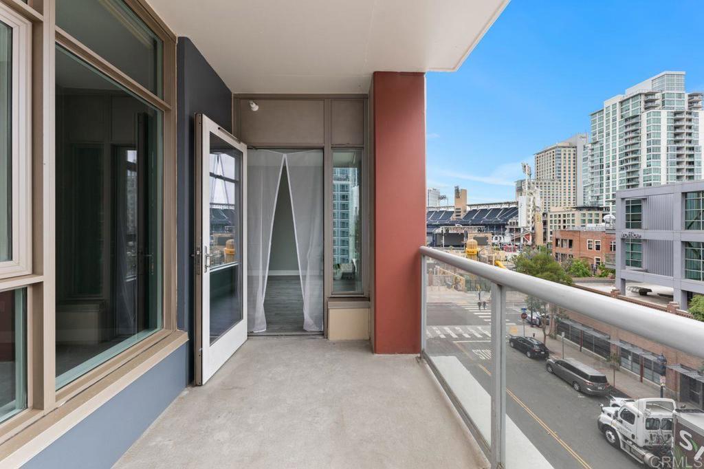 San Diego, California, 92101, United States, 1 Bedroom Bedrooms, ,1 BathroomBathrooms,Residential,For Sale,1898272