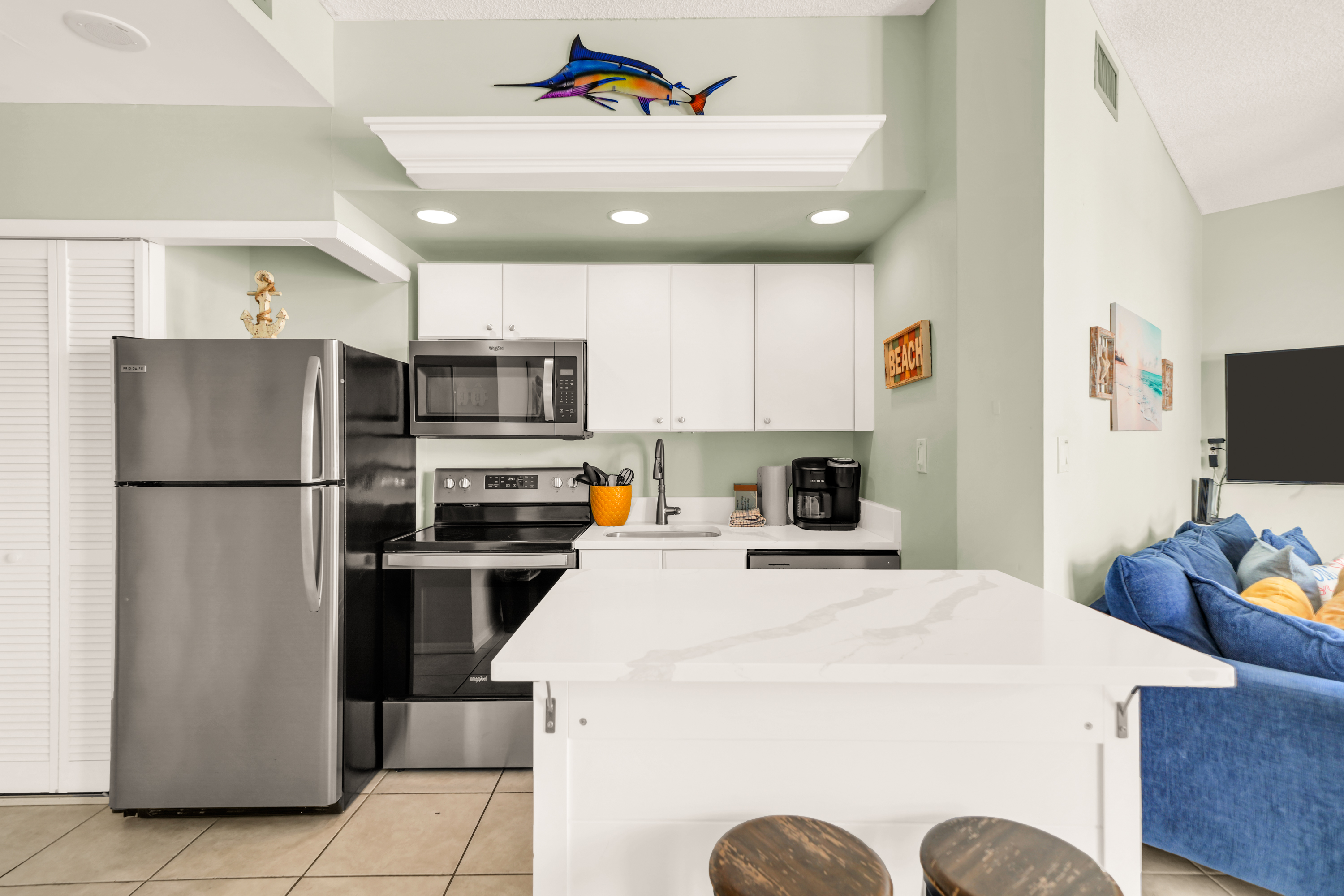  Turnkey Ground-Floor Condo With Private Patio And Resort Amenities - 物件實景