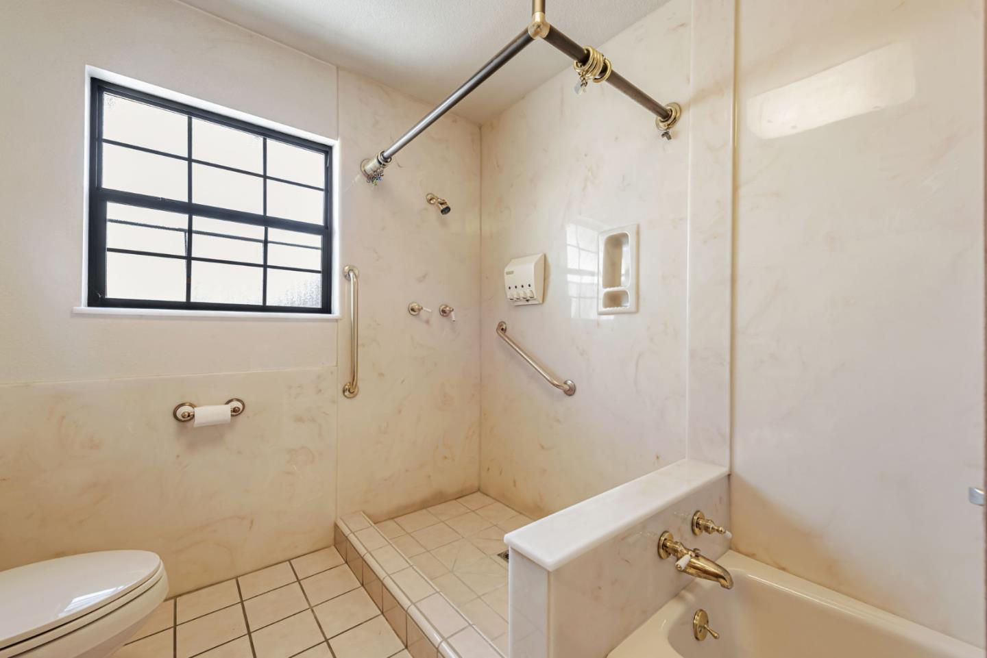 Santa Clara, California, 95051, United States, 3 Bedrooms Bedrooms, ,3 BathroomsBathrooms,Residential,For Sale,1941607
