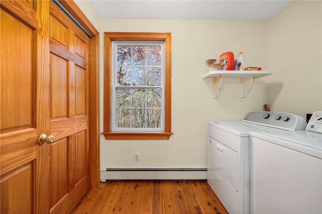 Richmond, Rhode Island, 02898, United States, 3 Bedrooms Bedrooms, ,3 BathroomsBathrooms,Residential,For Sale,1996089