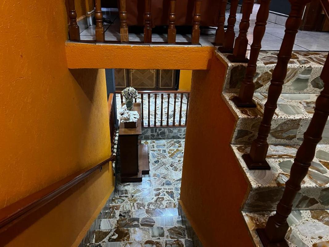 Chilpancingo, Tlalnepantla de Baz, Estado de México, 54150, Mexico, 3 Bedrooms Bedrooms, ,2 BathroomsBathrooms,Residential,For Sale,Chilpancingo,1617660