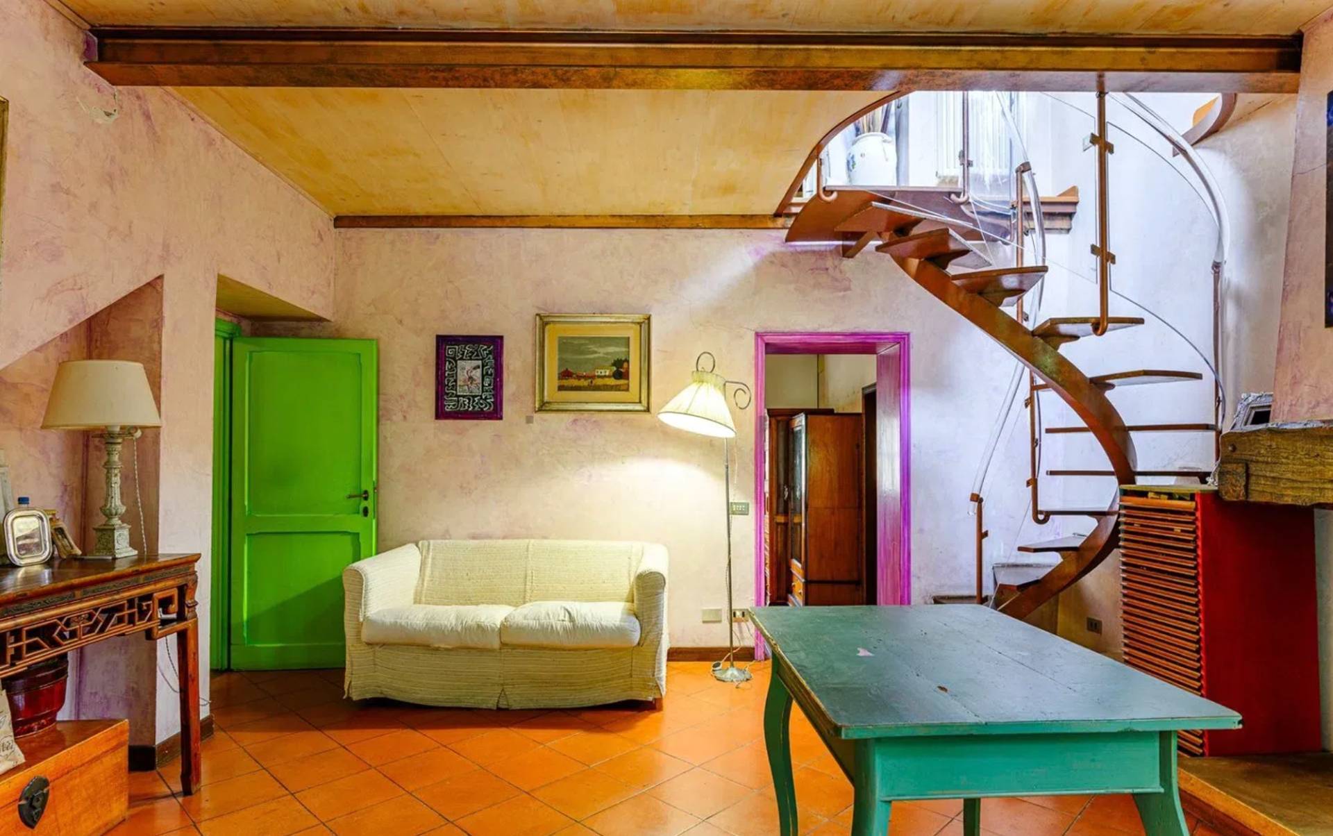 Prato, Prato, 50047, IT, 8 Bedrooms Bedrooms, ,6 BathroomsBathrooms,Residential,For Sale,1991549