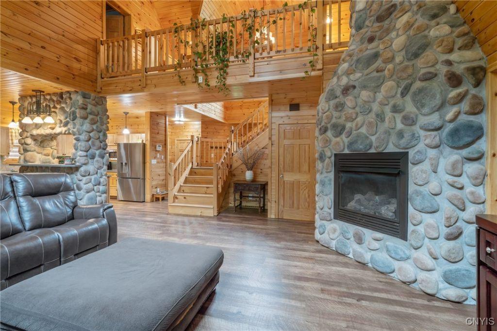 Cleveland, New York, 13042, United States, 4 Bedrooms Bedrooms, ,4 BathroomsBathrooms,Residential,For Sale,1821145