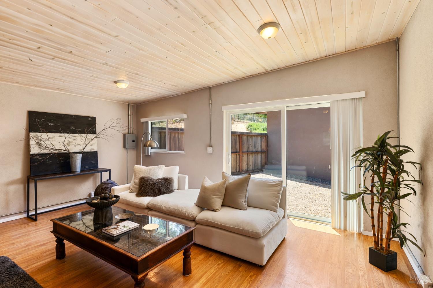 Napa, California, 94558, United States, 3 Bedrooms Bedrooms, ,2 BathroomsBathrooms,Residential,For Sale,1991409